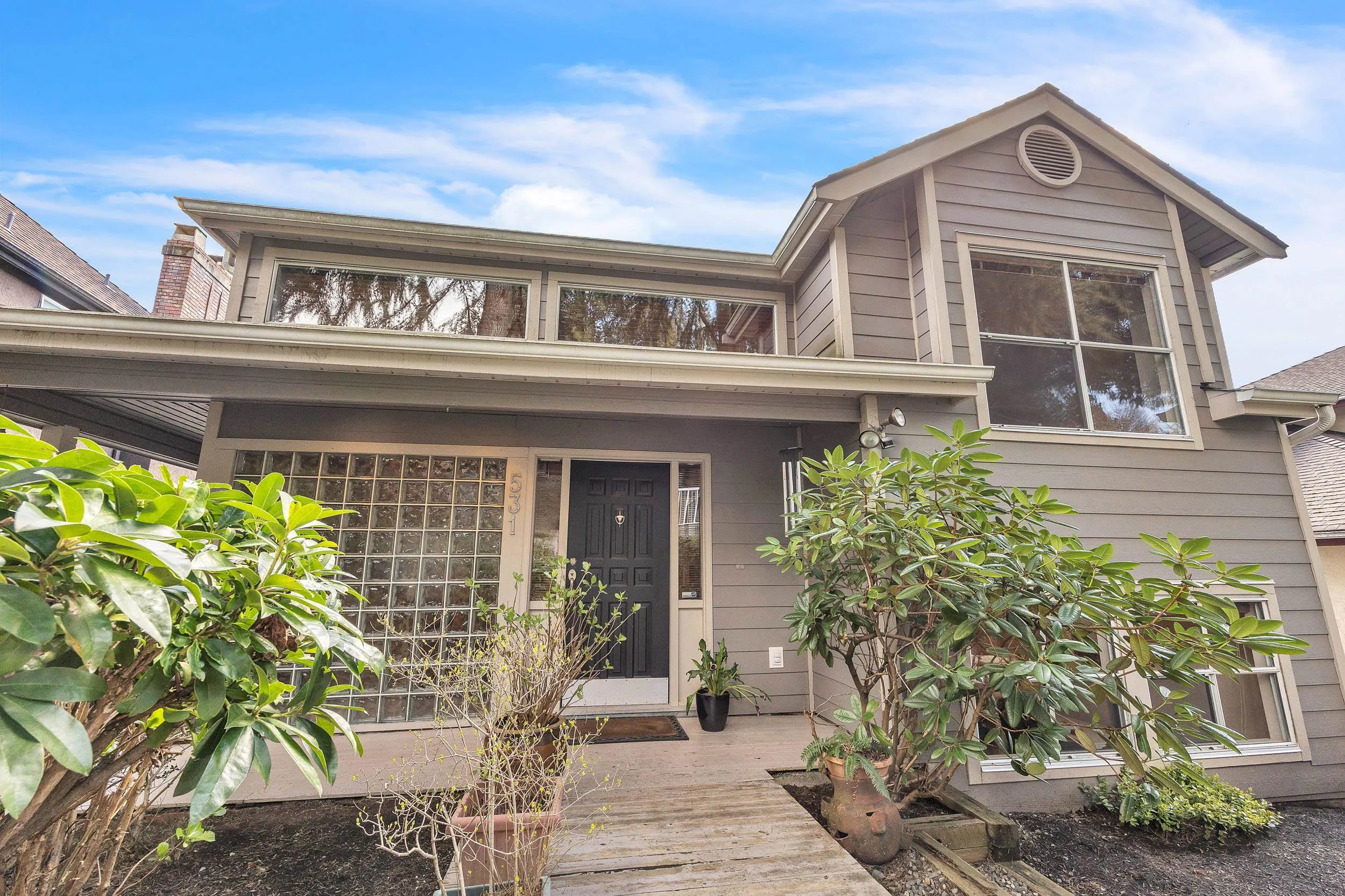 531 Tempe Crescent