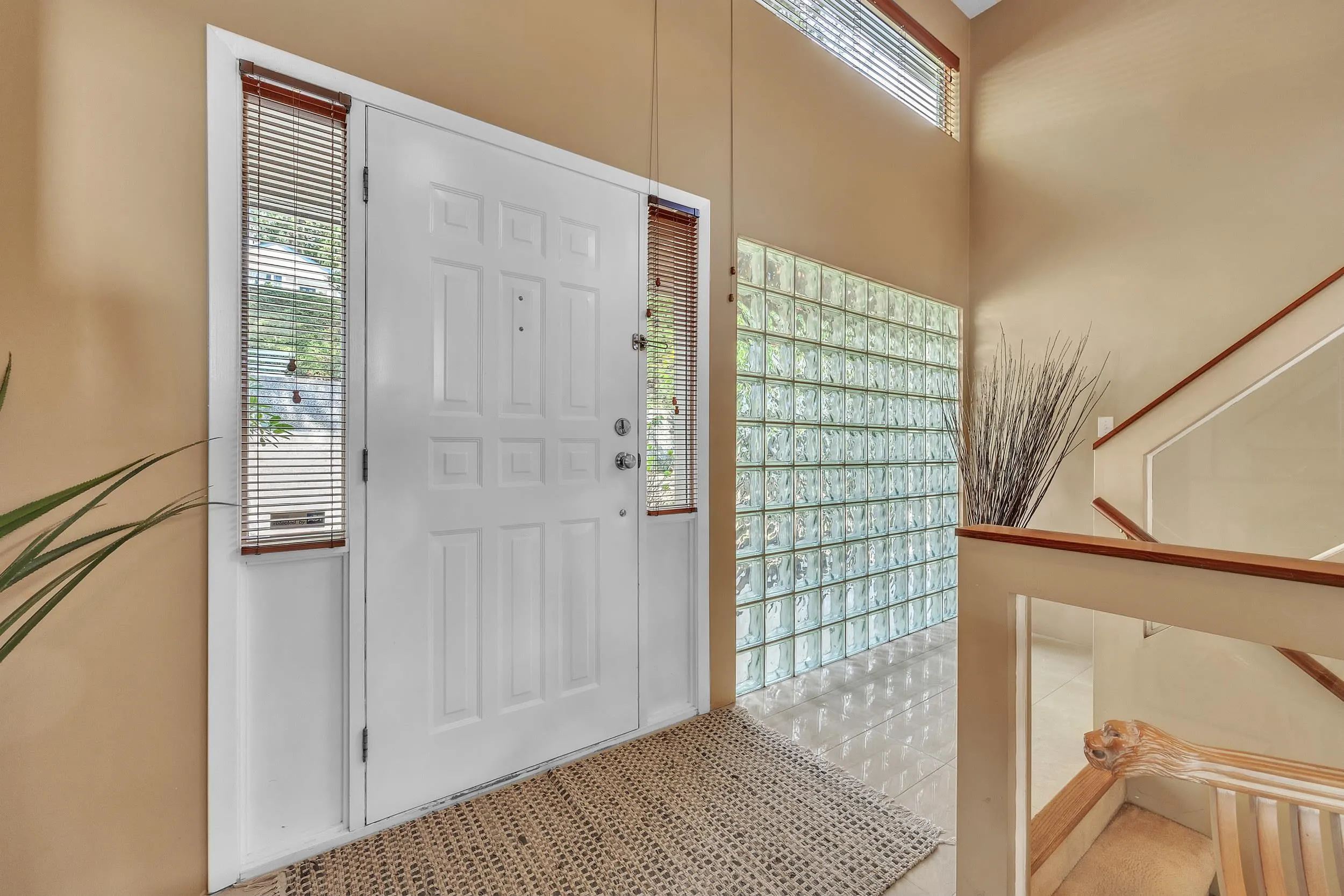 531 Tempe Crescent