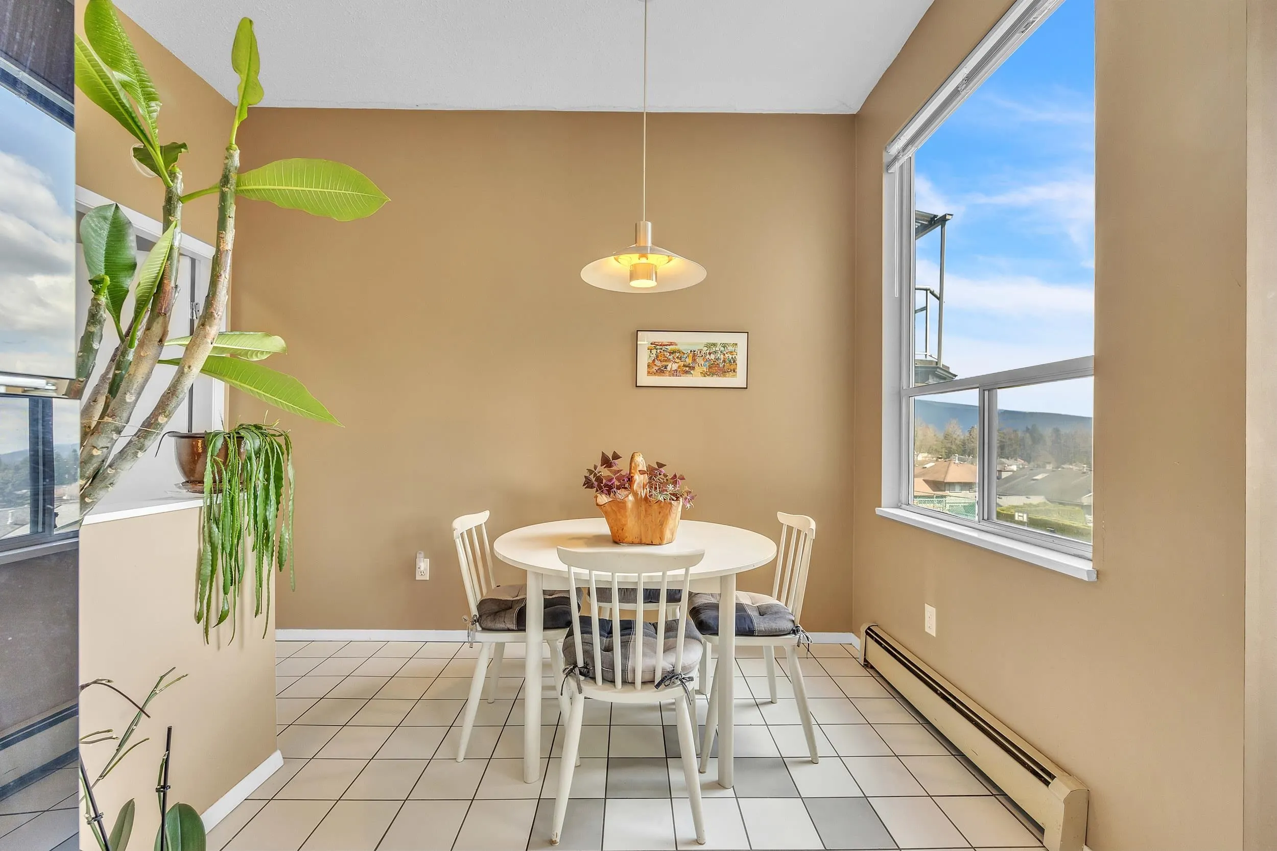 531 Tempe Crescent