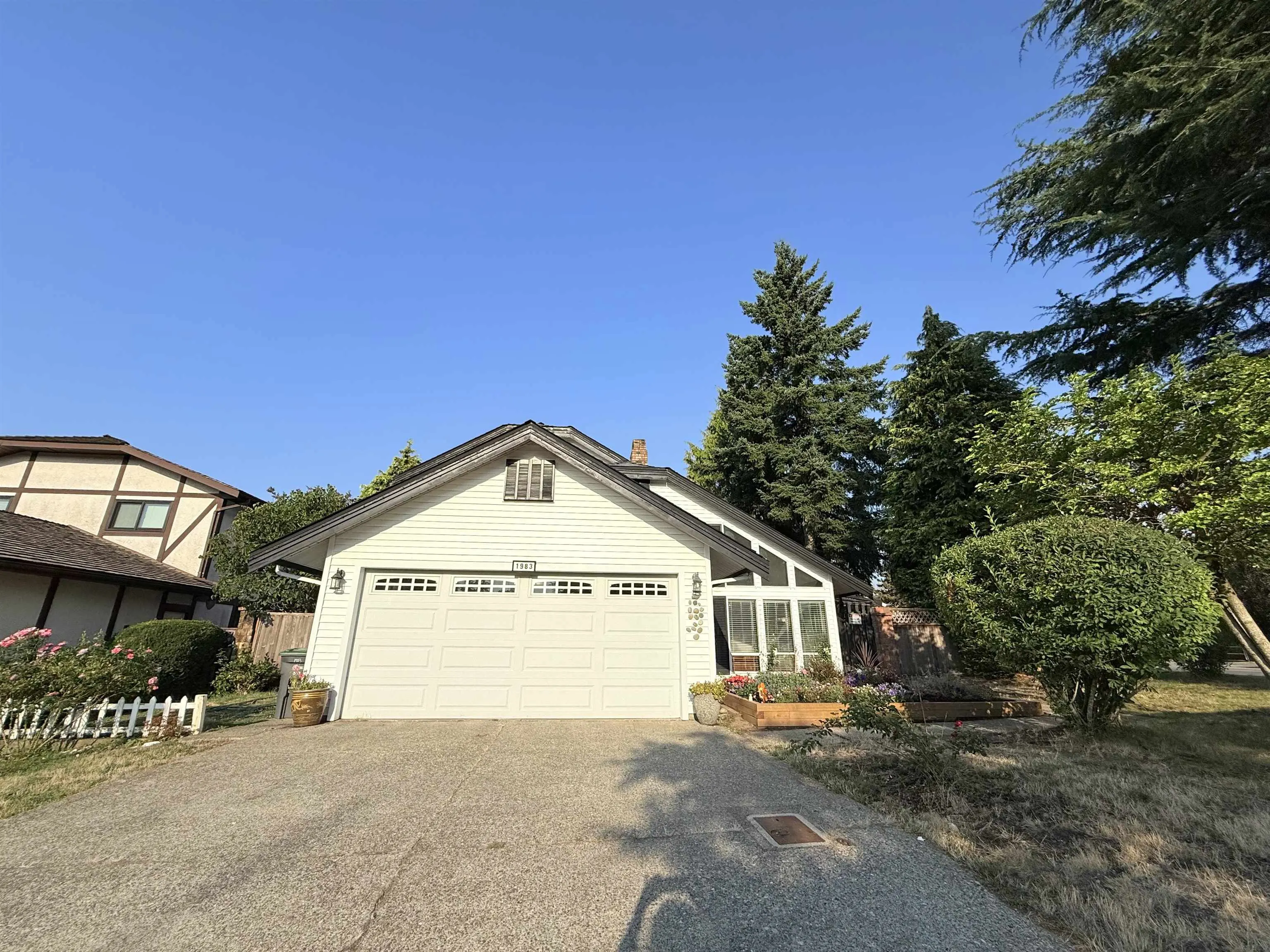 1983 148a Street