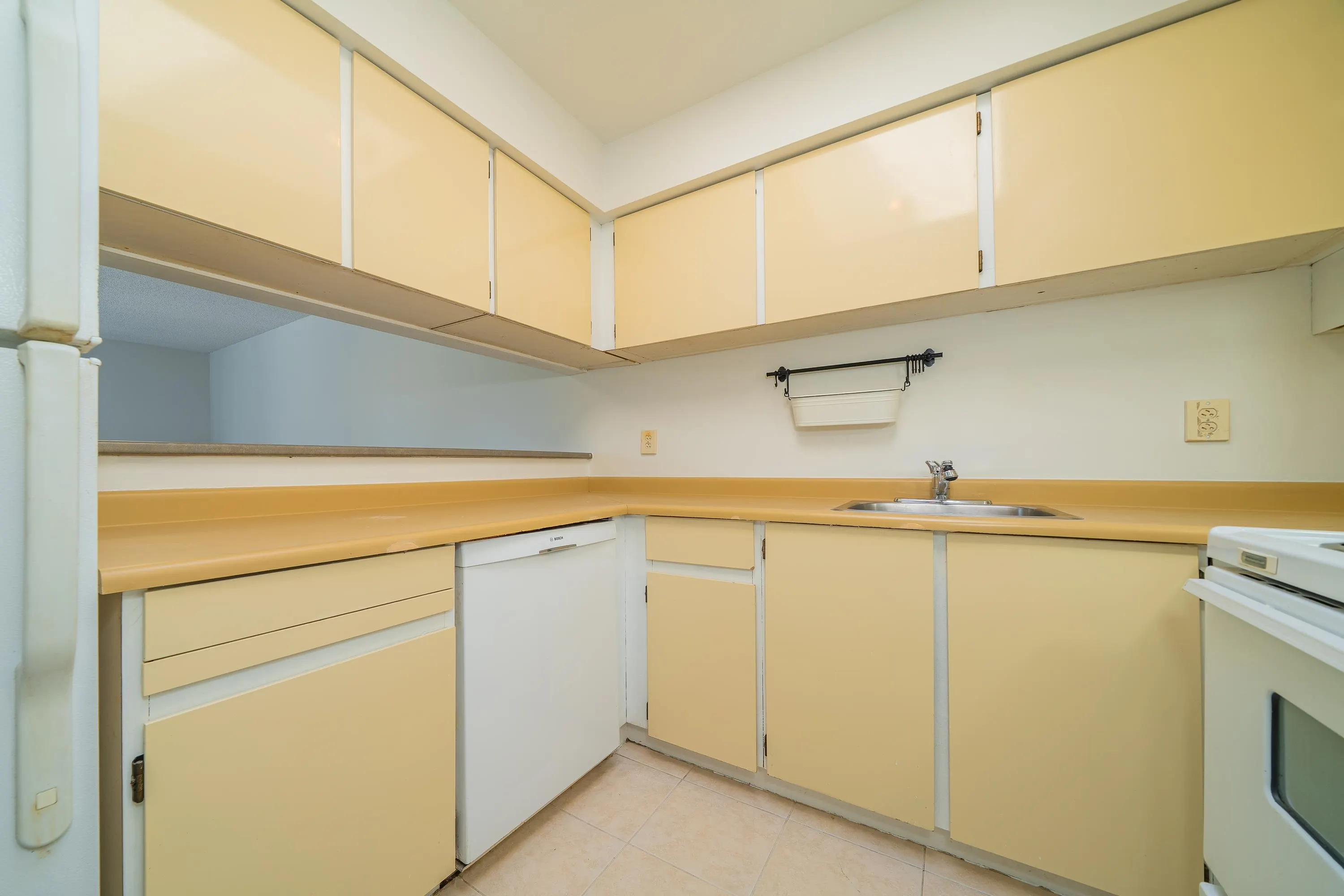 313 8460 Ackroyd Road