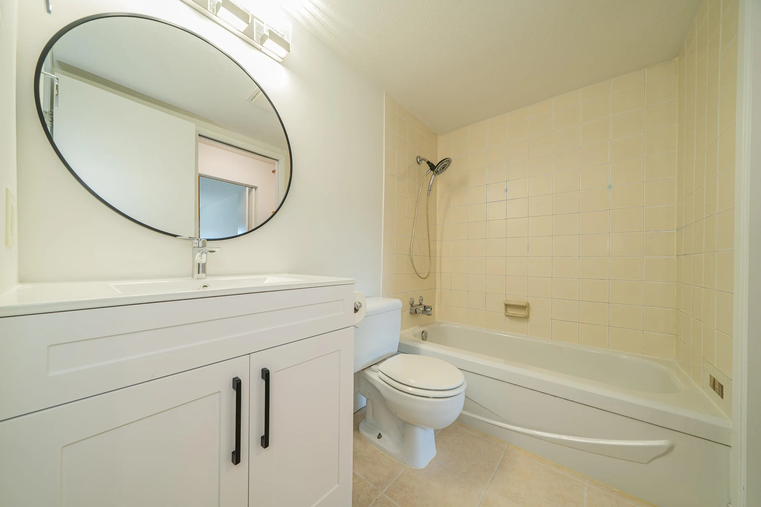 313 8460 Ackroyd Road