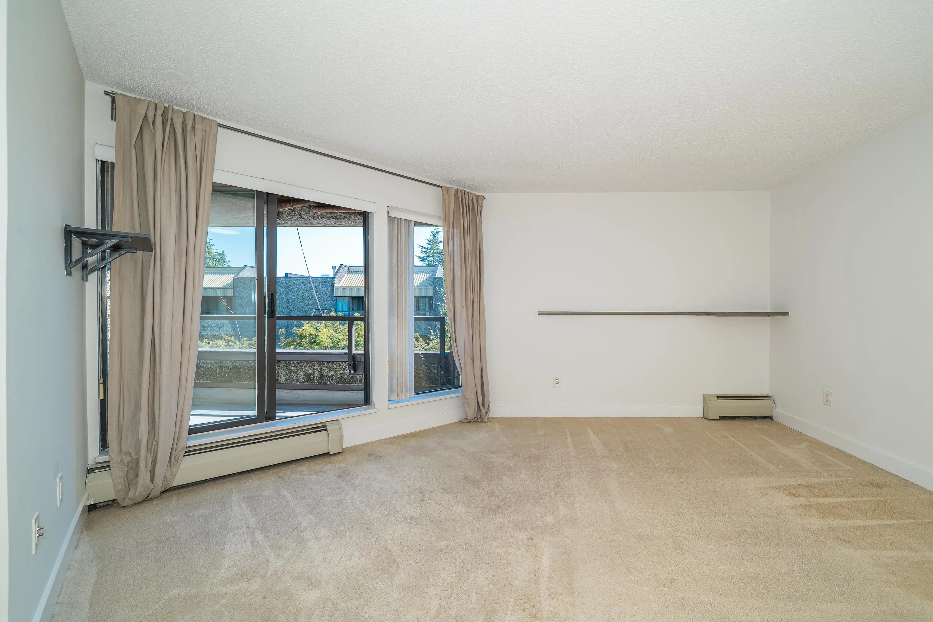 313 8460 Ackroyd Road