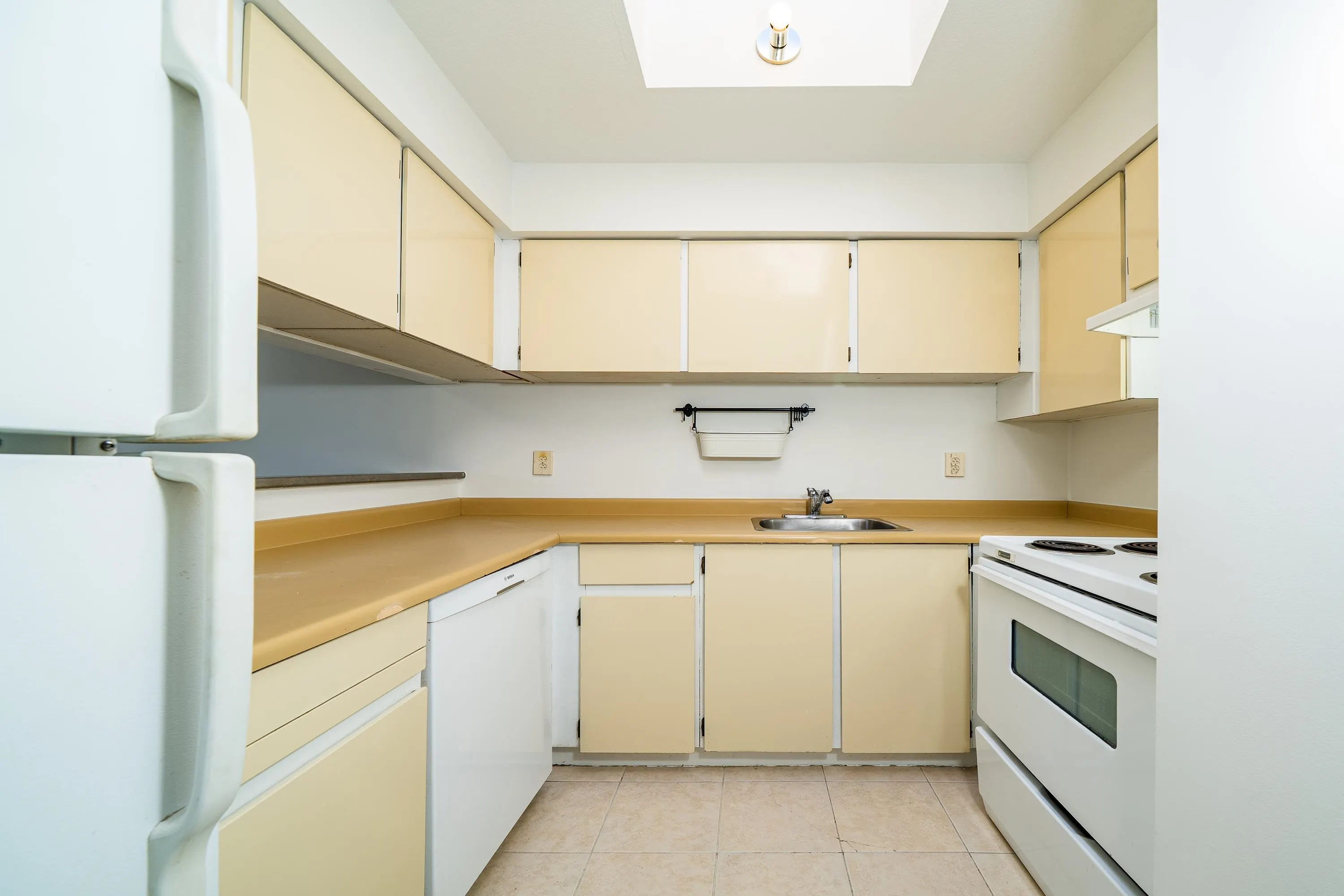 313 8460 Ackroyd Road