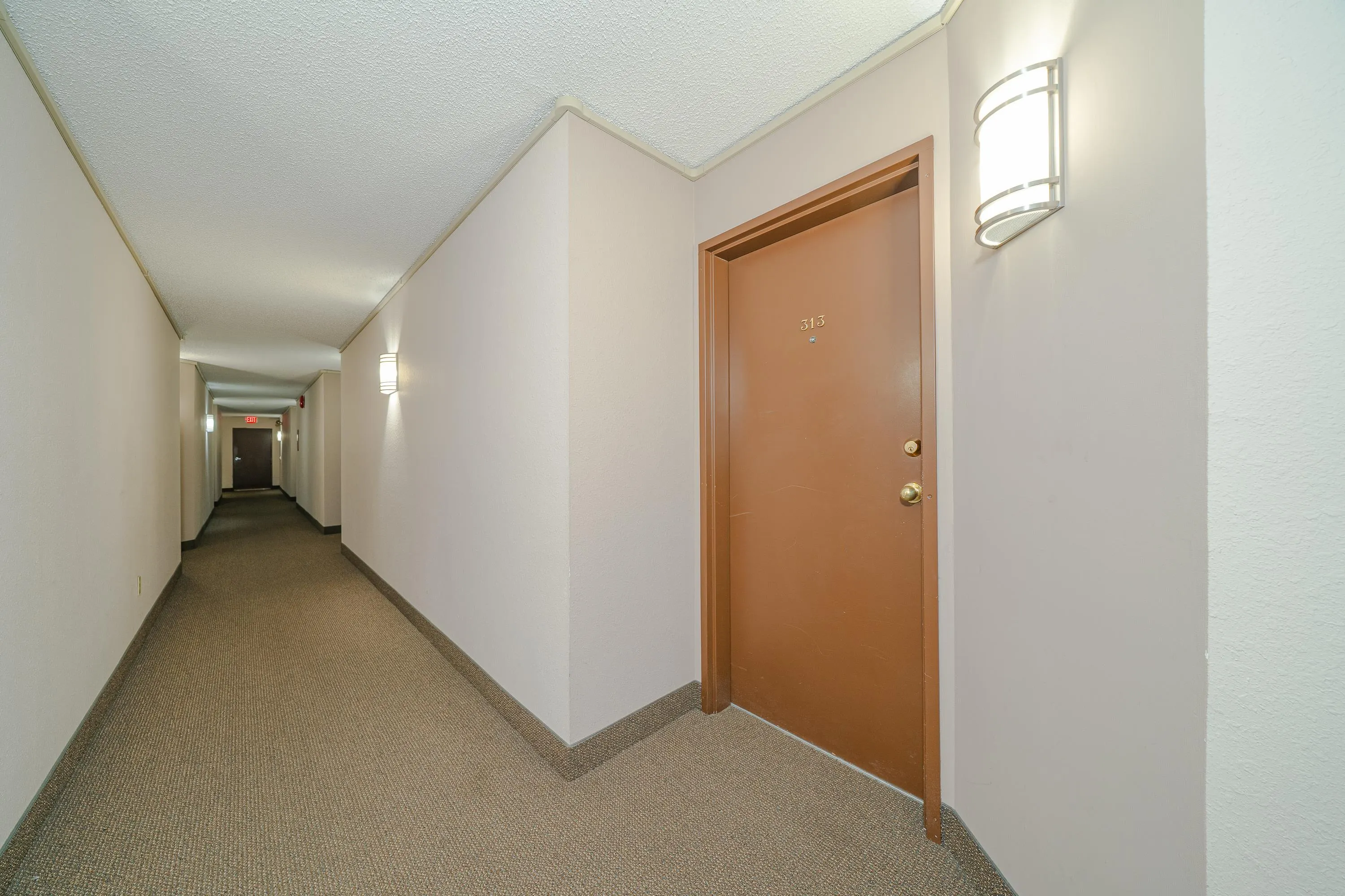 313 8460 Ackroyd Road