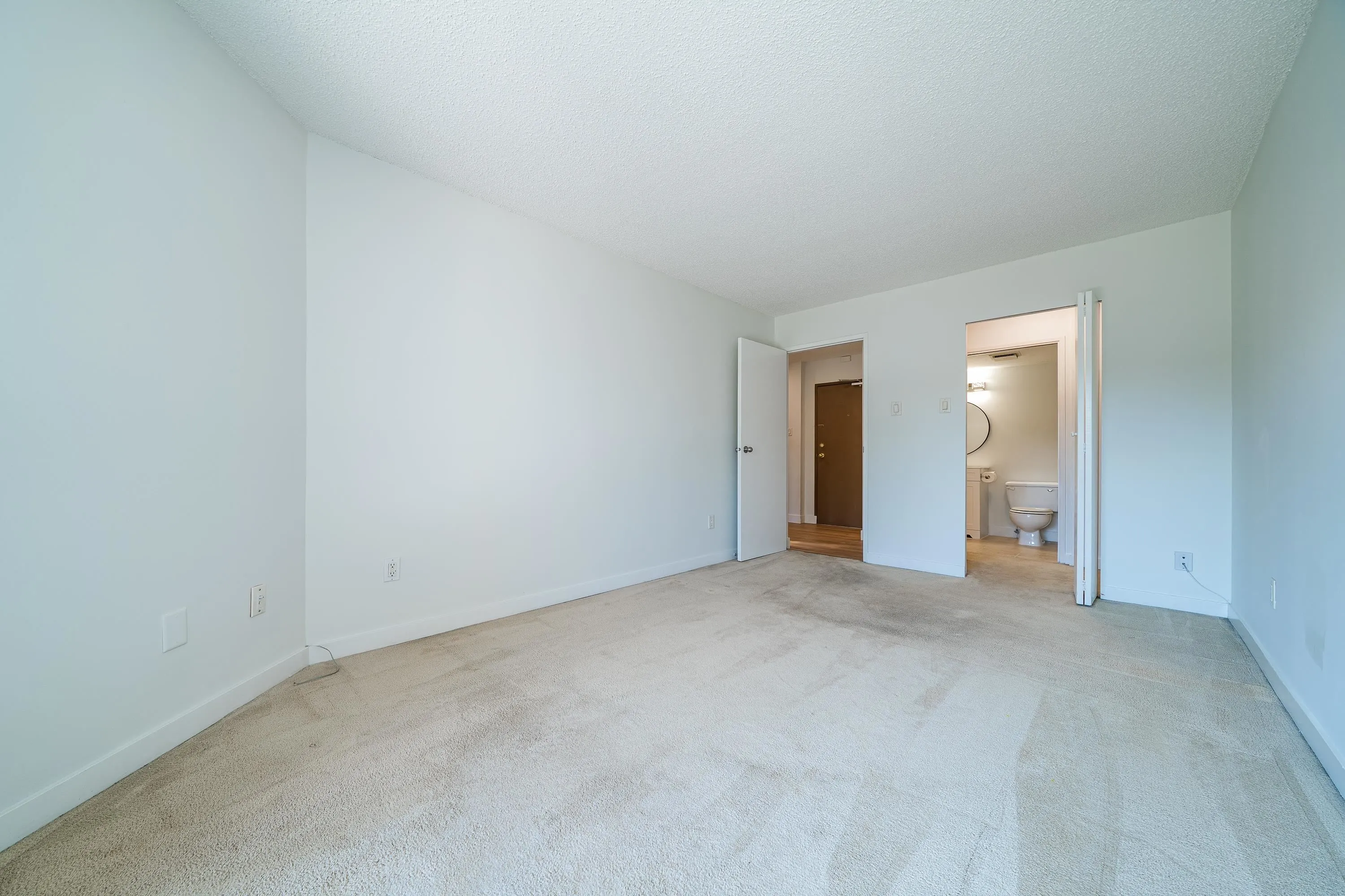 313 8460 Ackroyd Road
