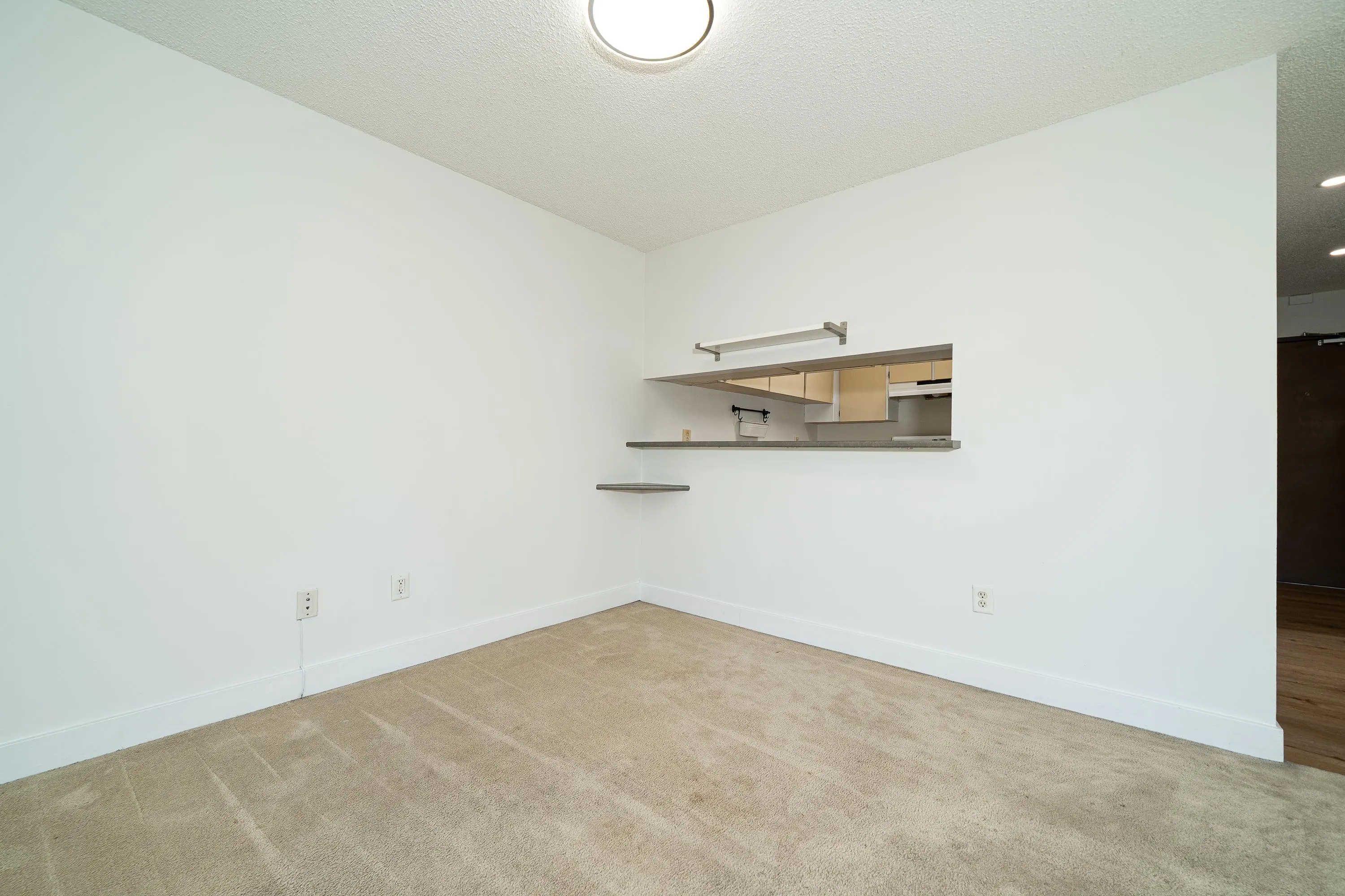 313 8460 Ackroyd Road