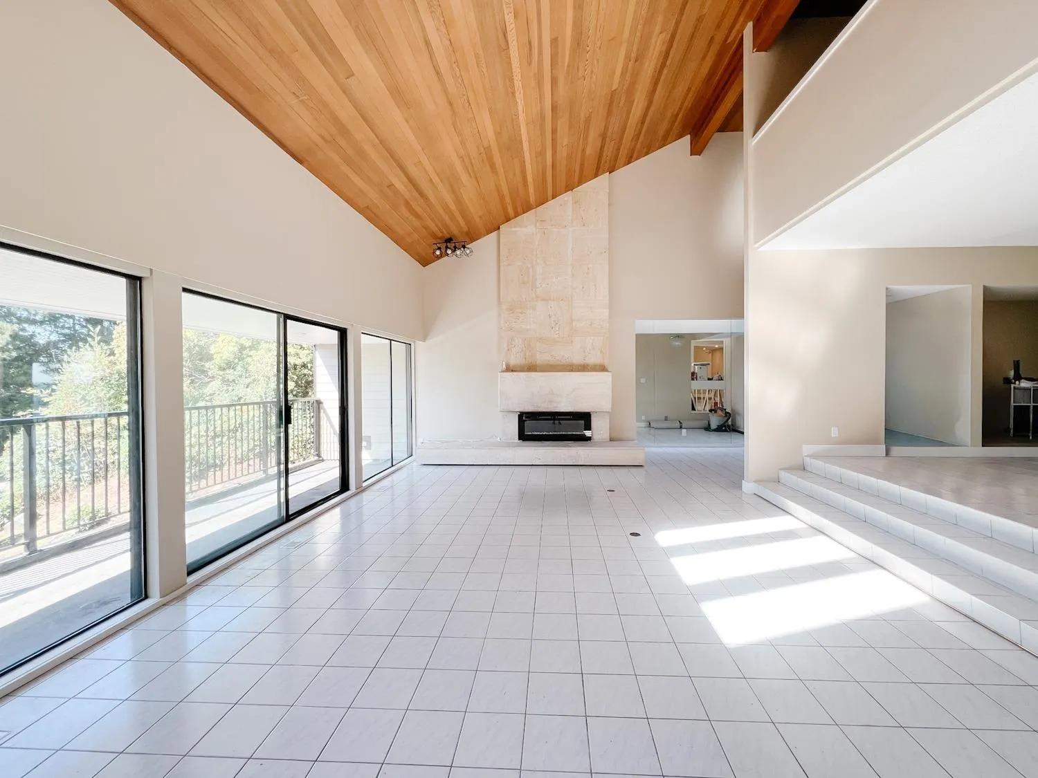 1333 Tyrol Drive