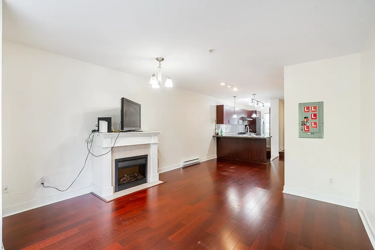 62 15353 100 Avenue