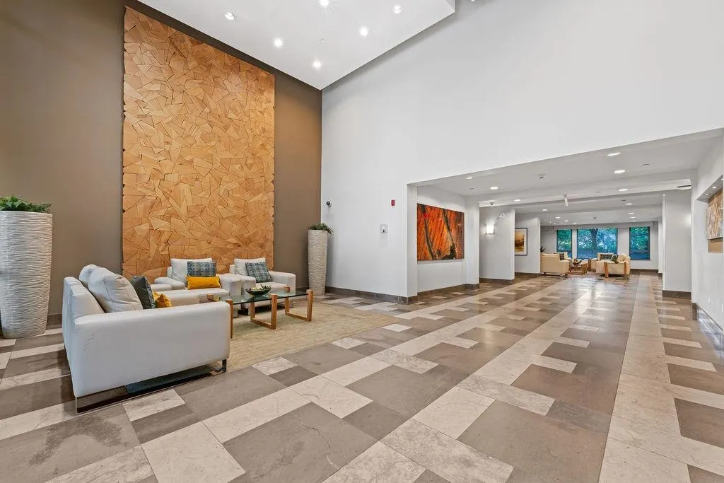 119 W 22nd Street