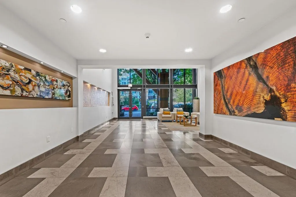119 W 22nd Street