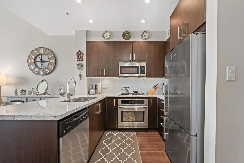 119 W 22nd Street