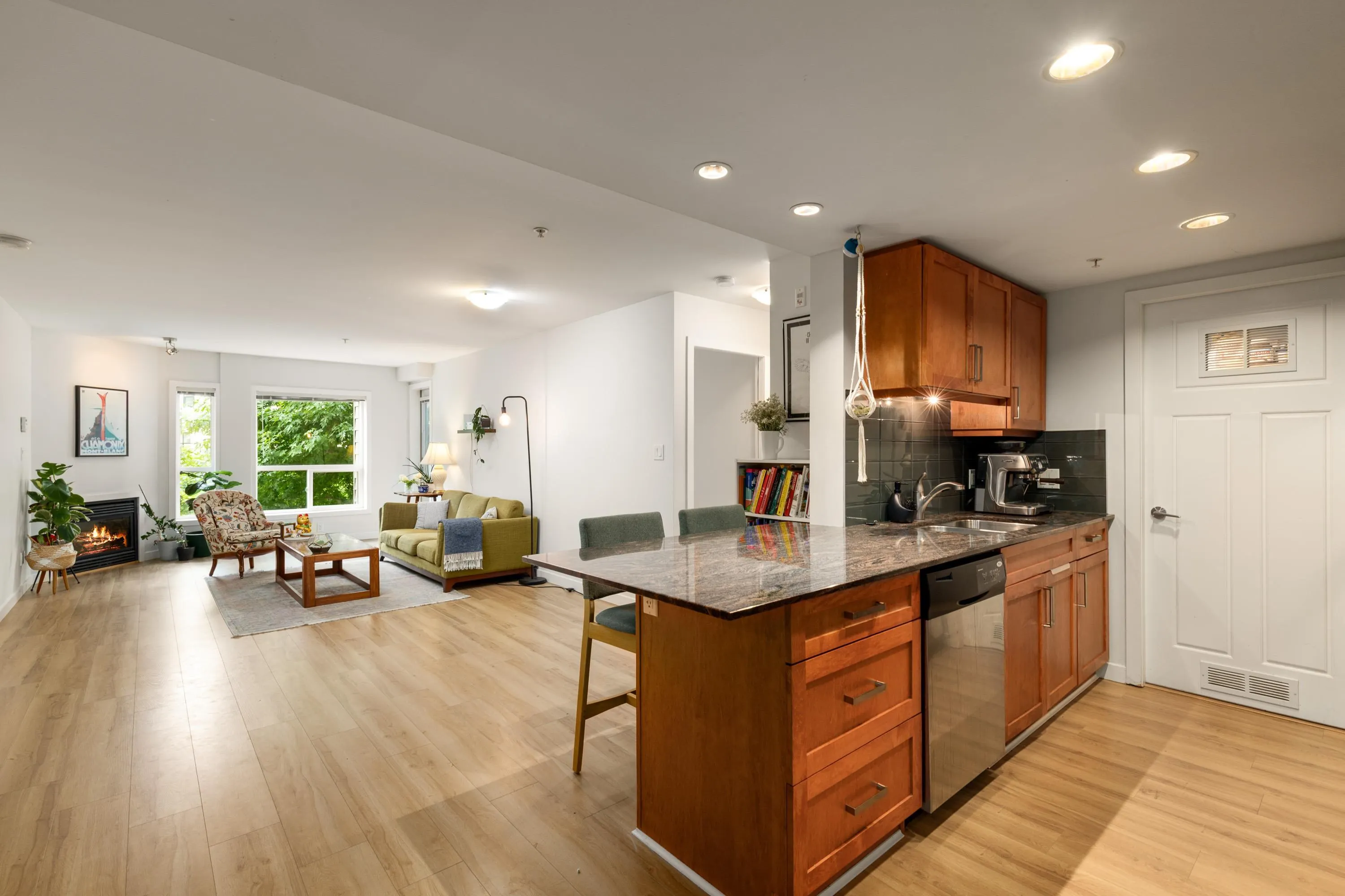 204 1212 Main Street