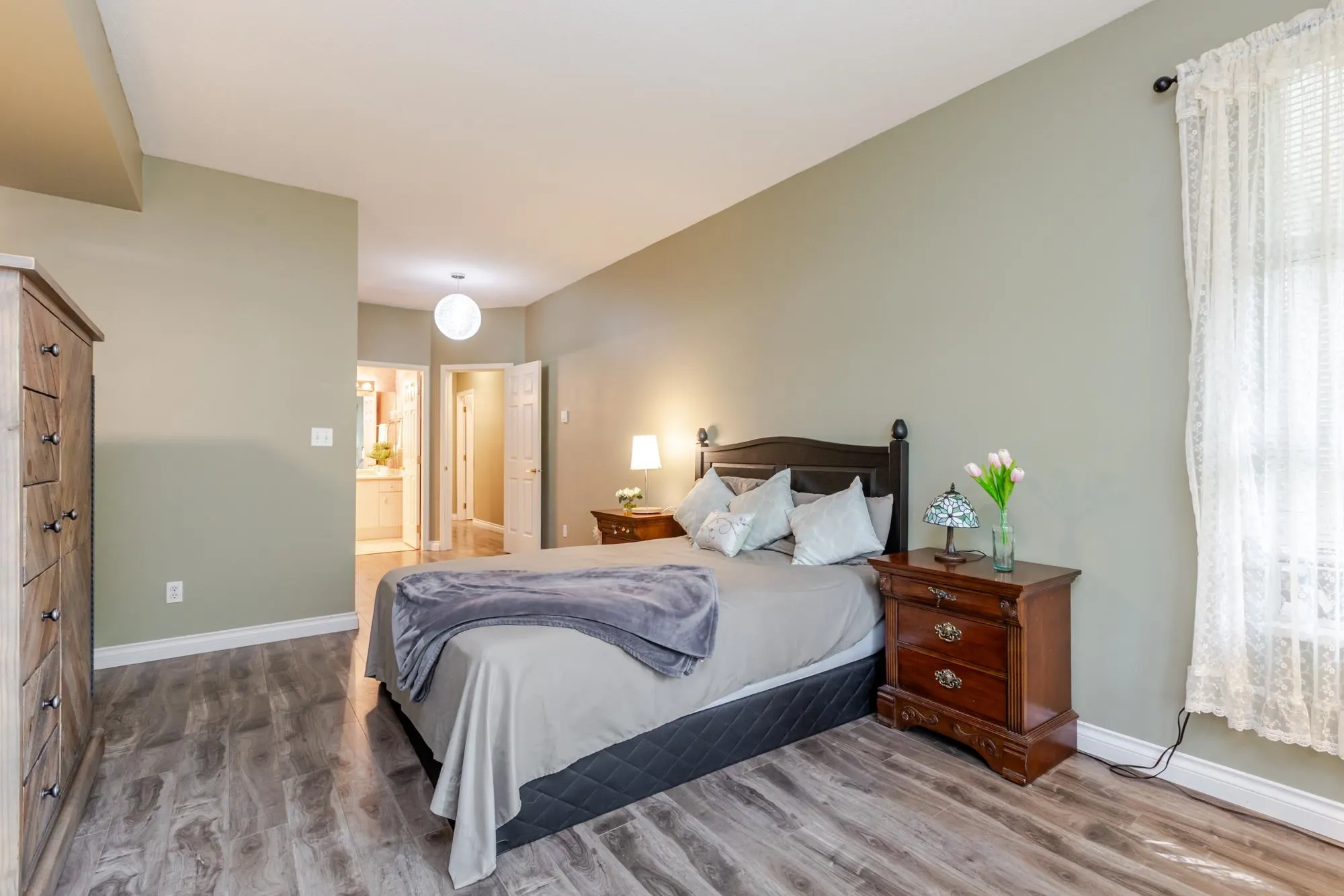 21 10038 150 Street