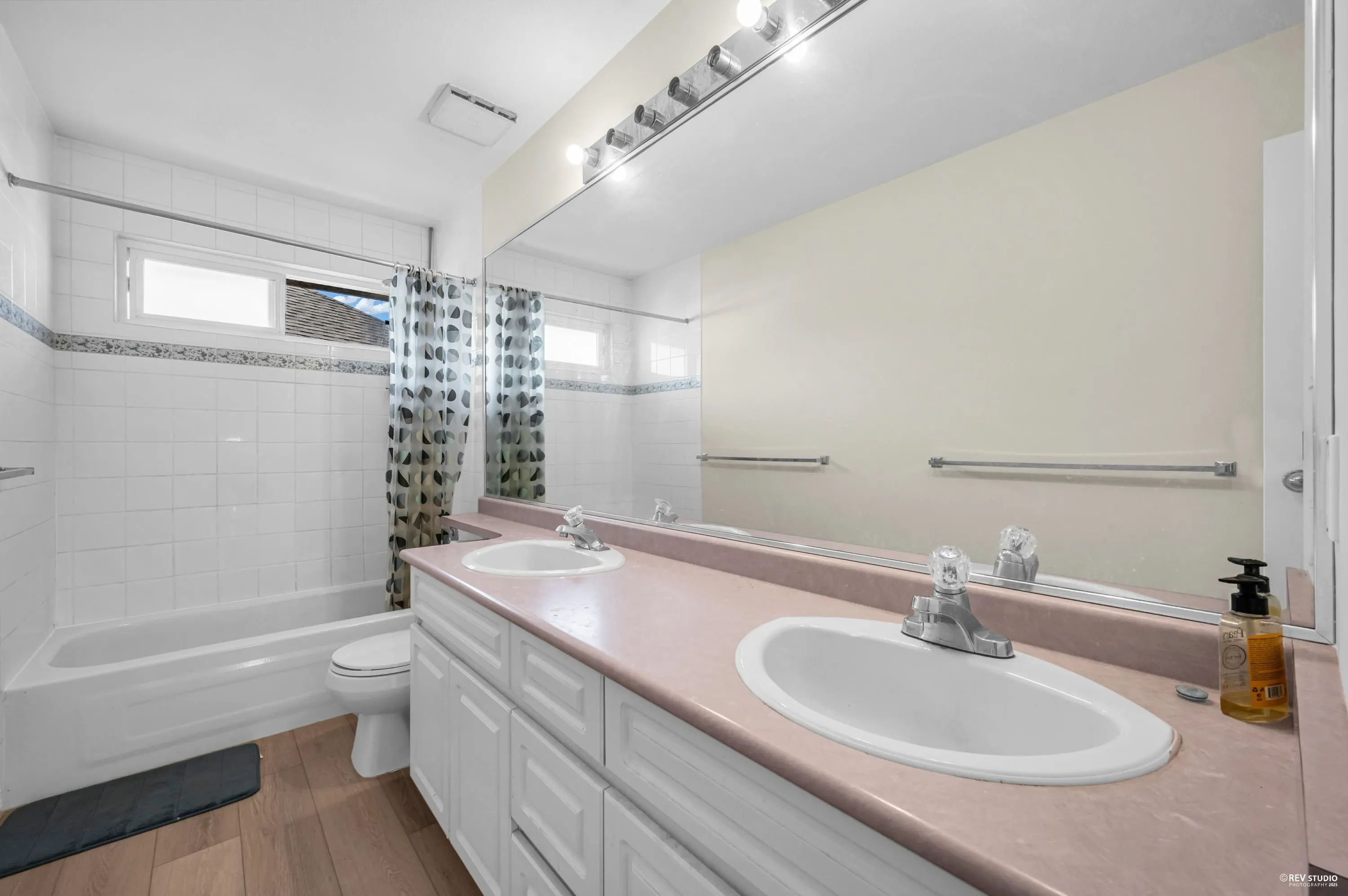 2140 Davies Court