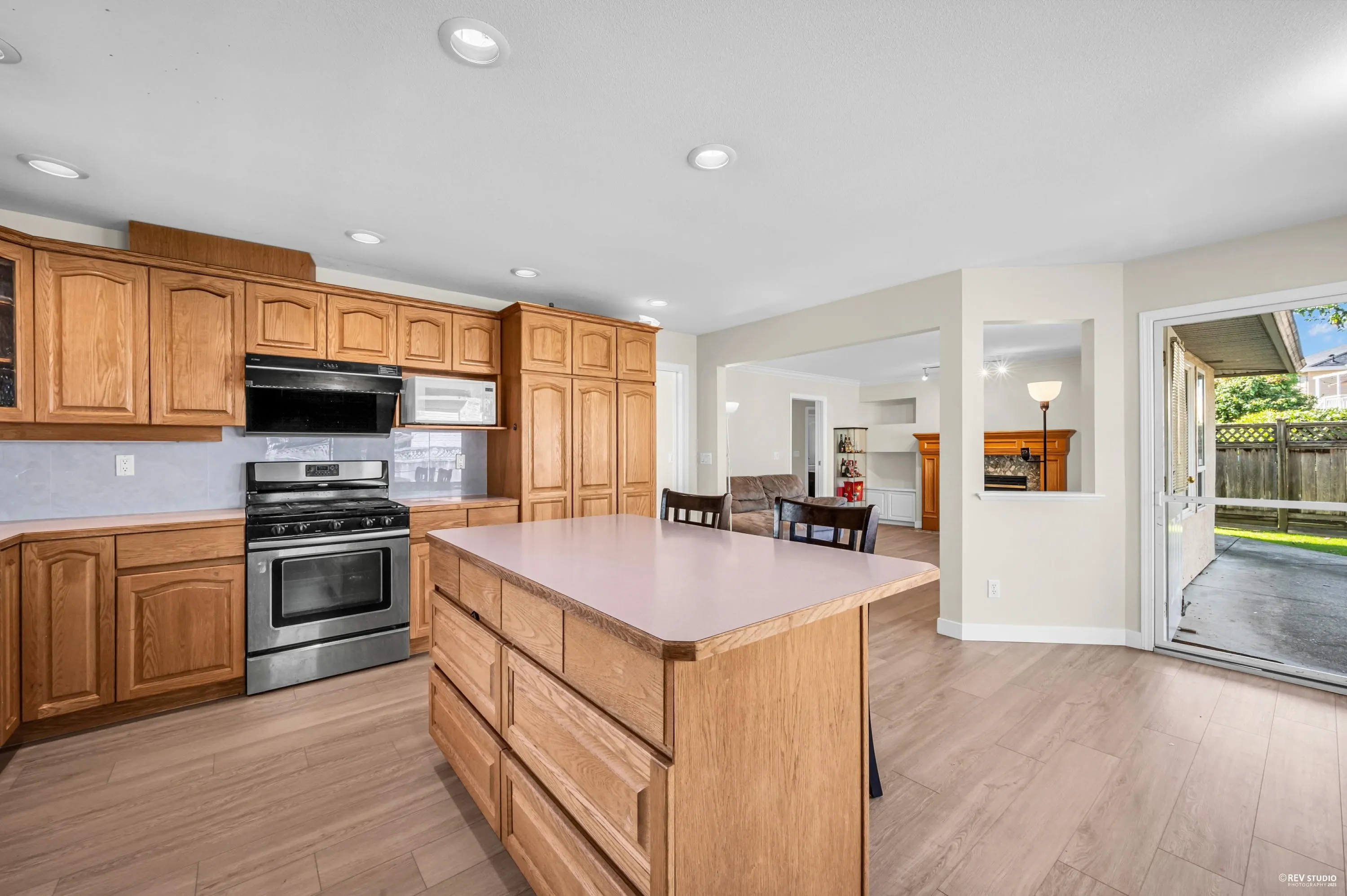 2140 Davies Court