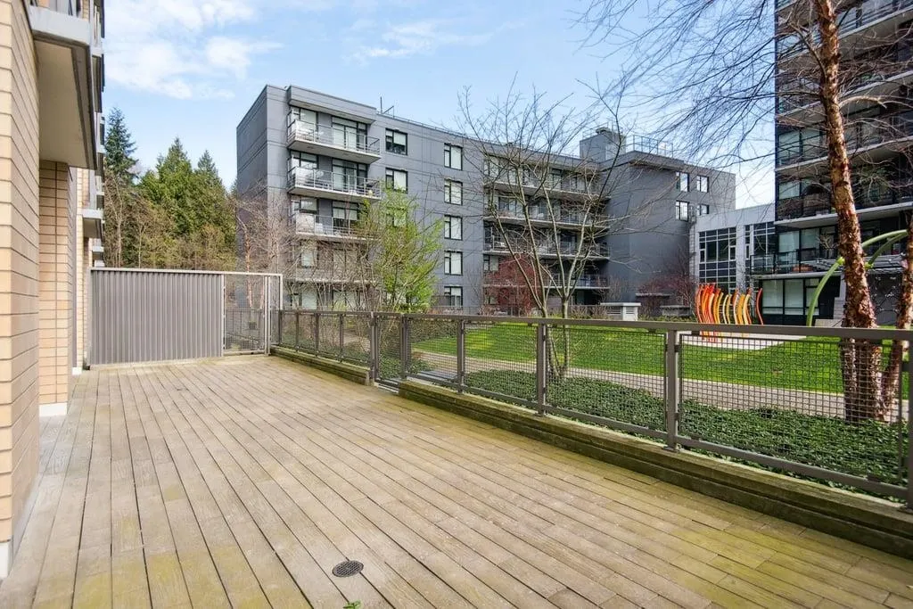 217 3451 Sawmill Crescent