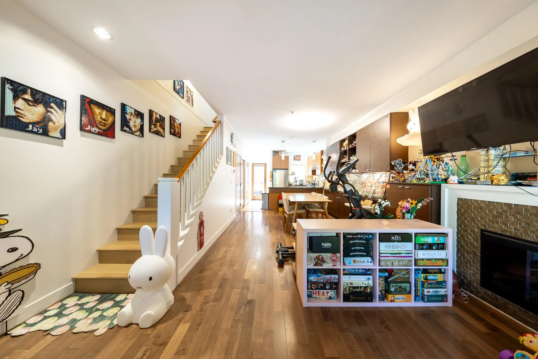 1016 W 45th Avenue
