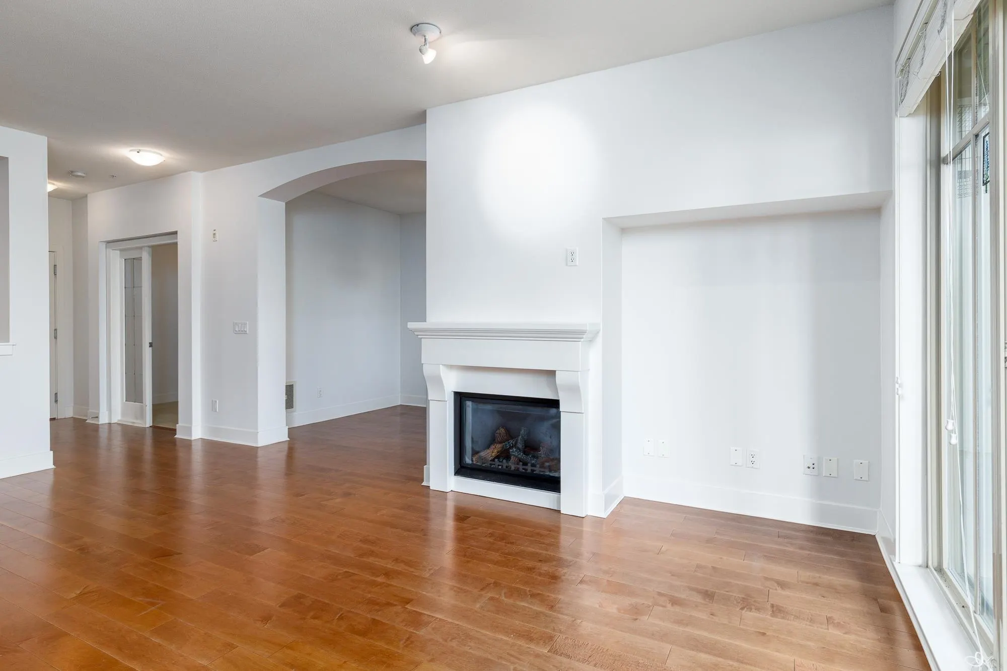 207 16477 64 Avenue