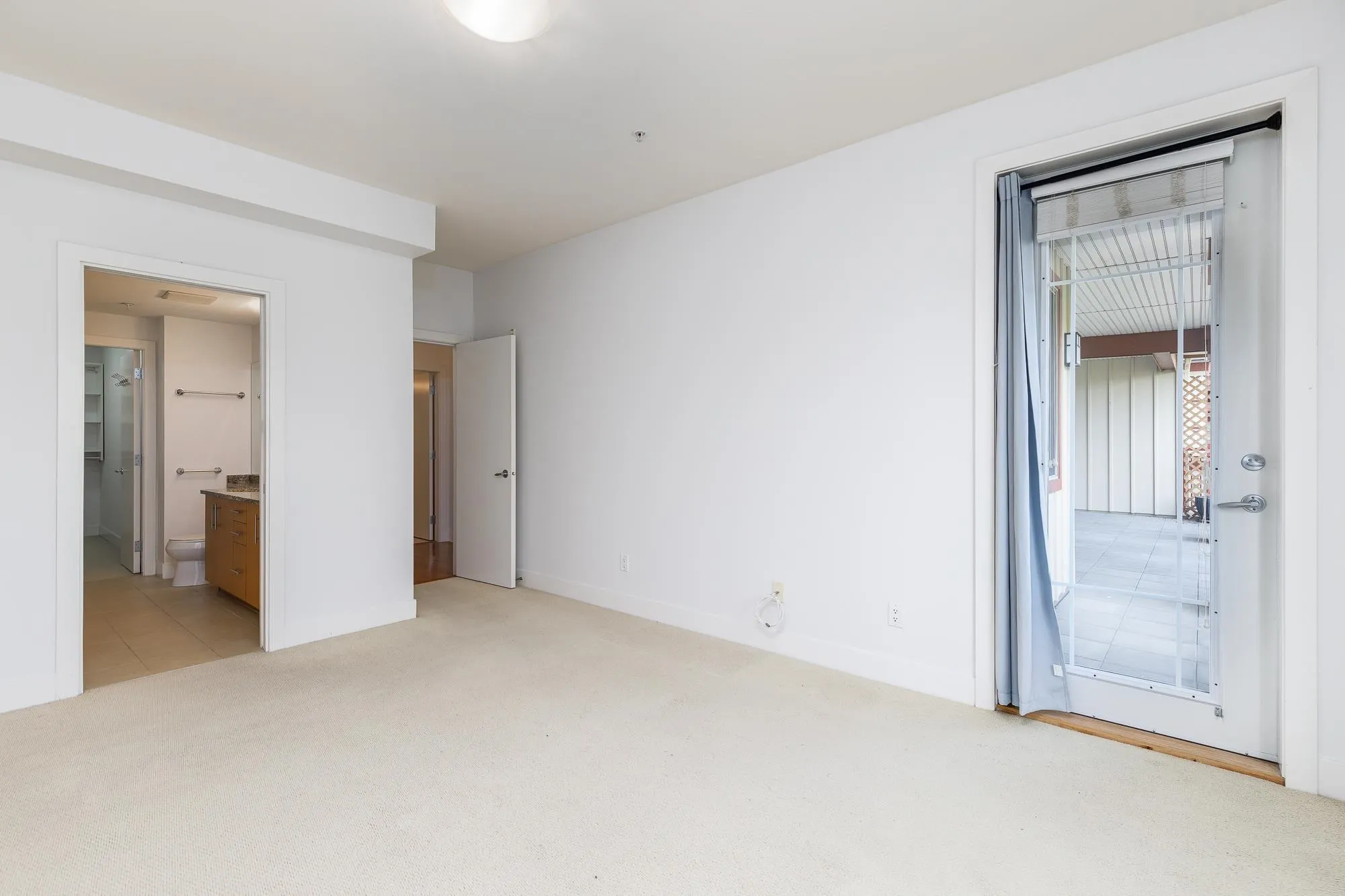 207 16477 64 Avenue