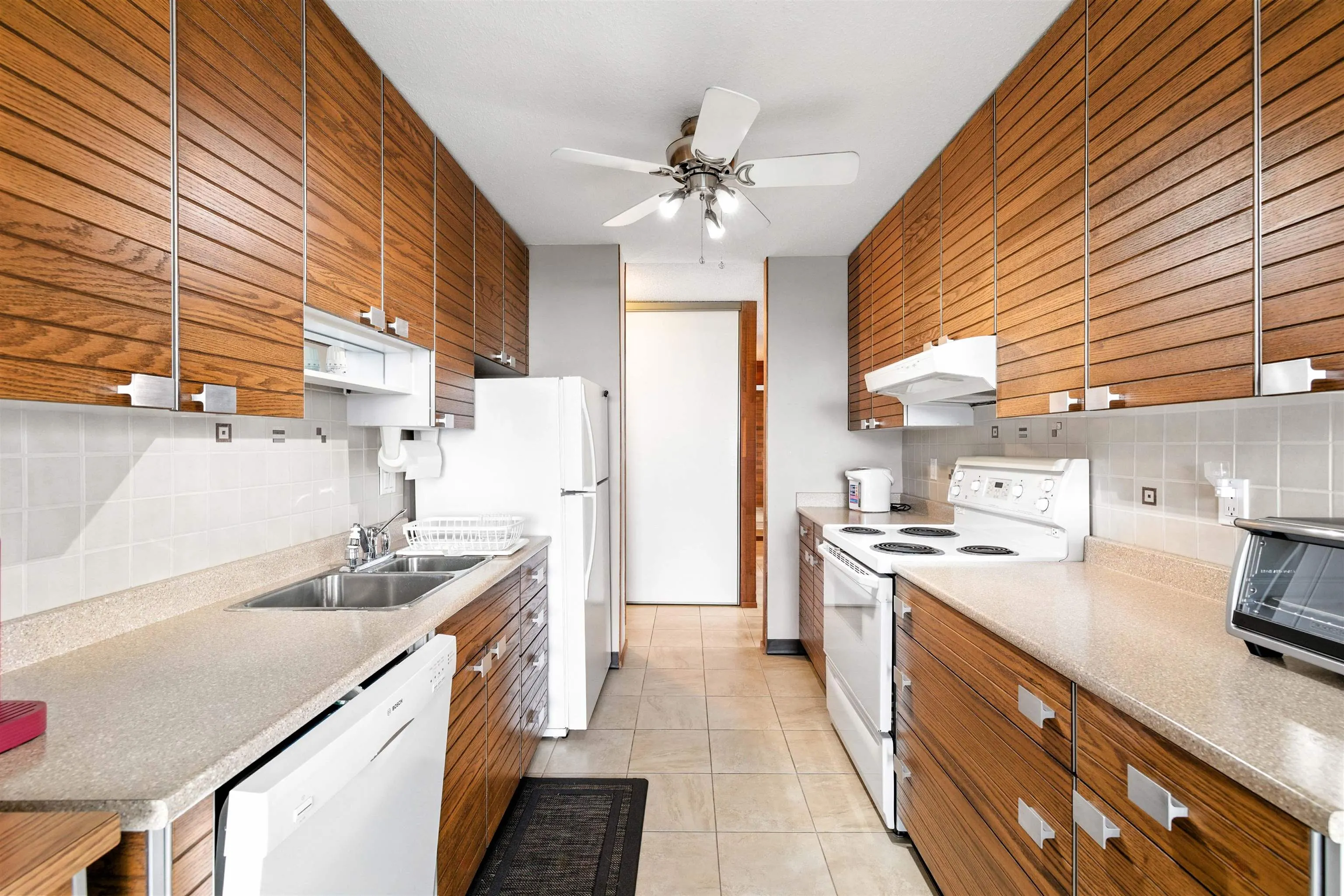 2403 3737 Bartlett Court