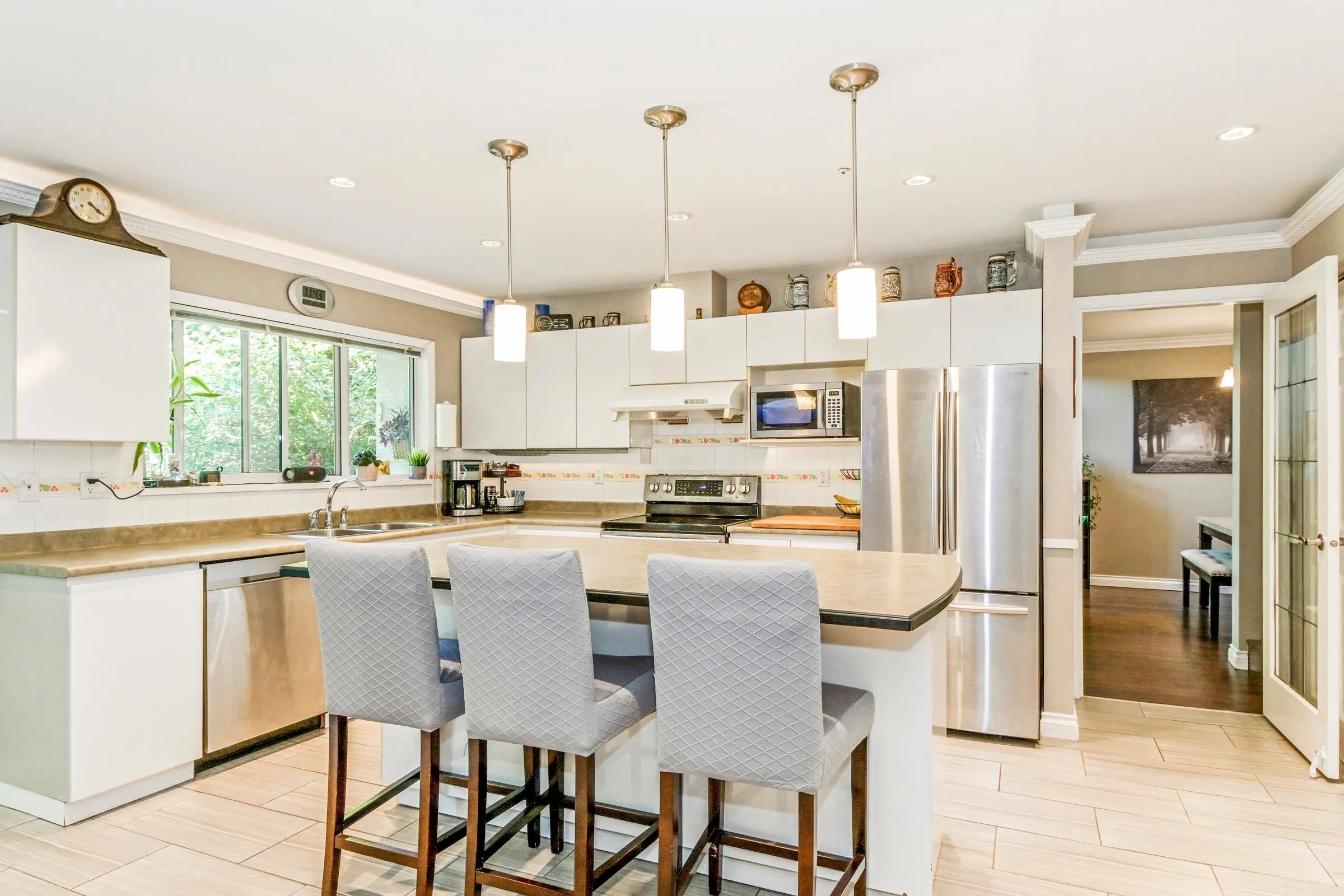 24 1238 Eastern Drive