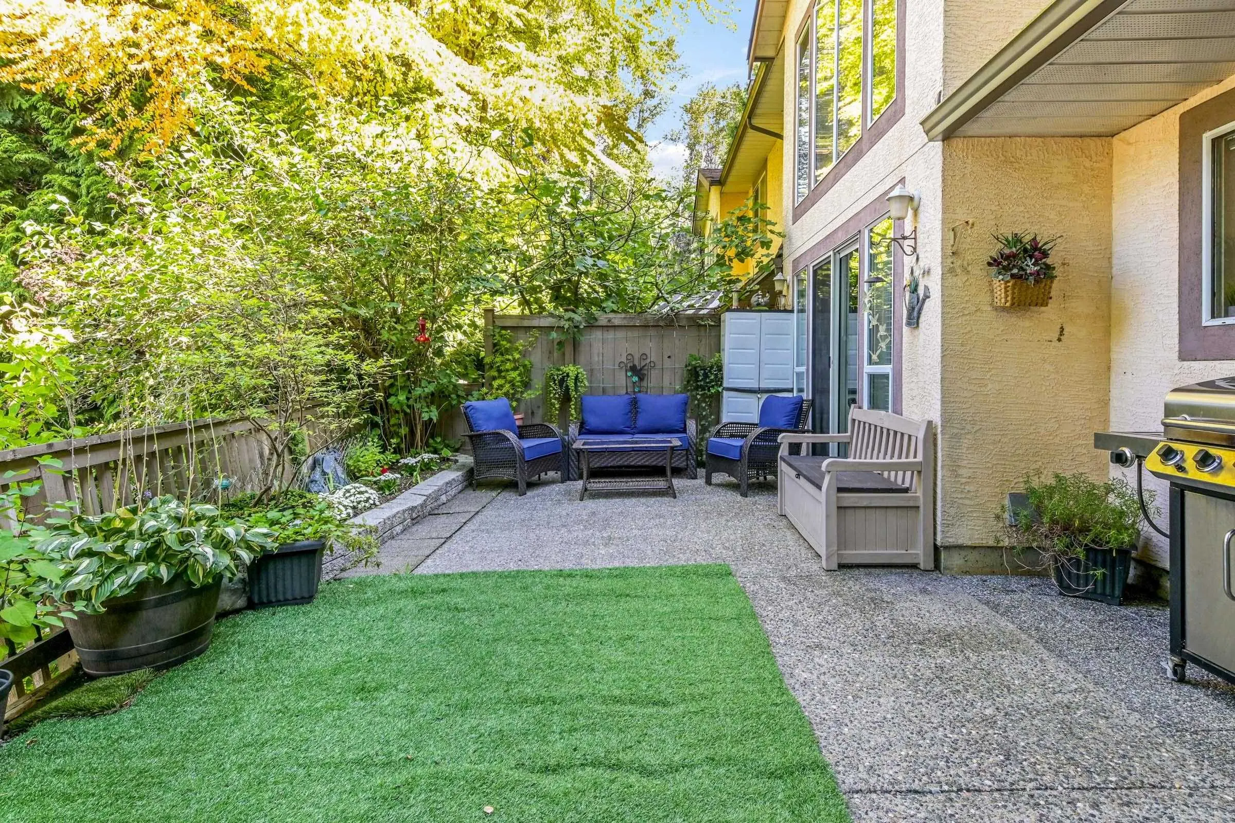 24 1238 Eastern Drive