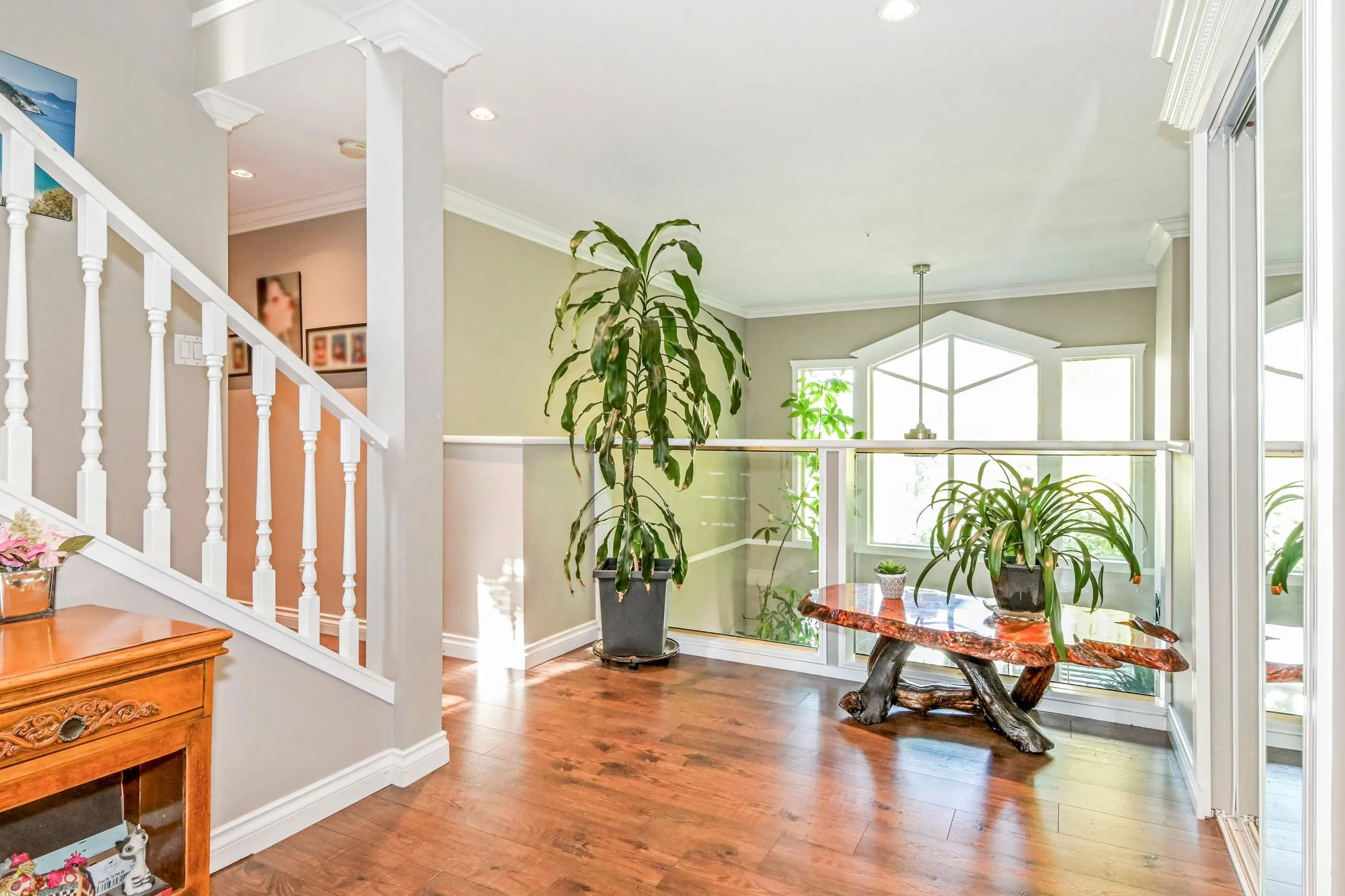 24 1238 Eastern Drive