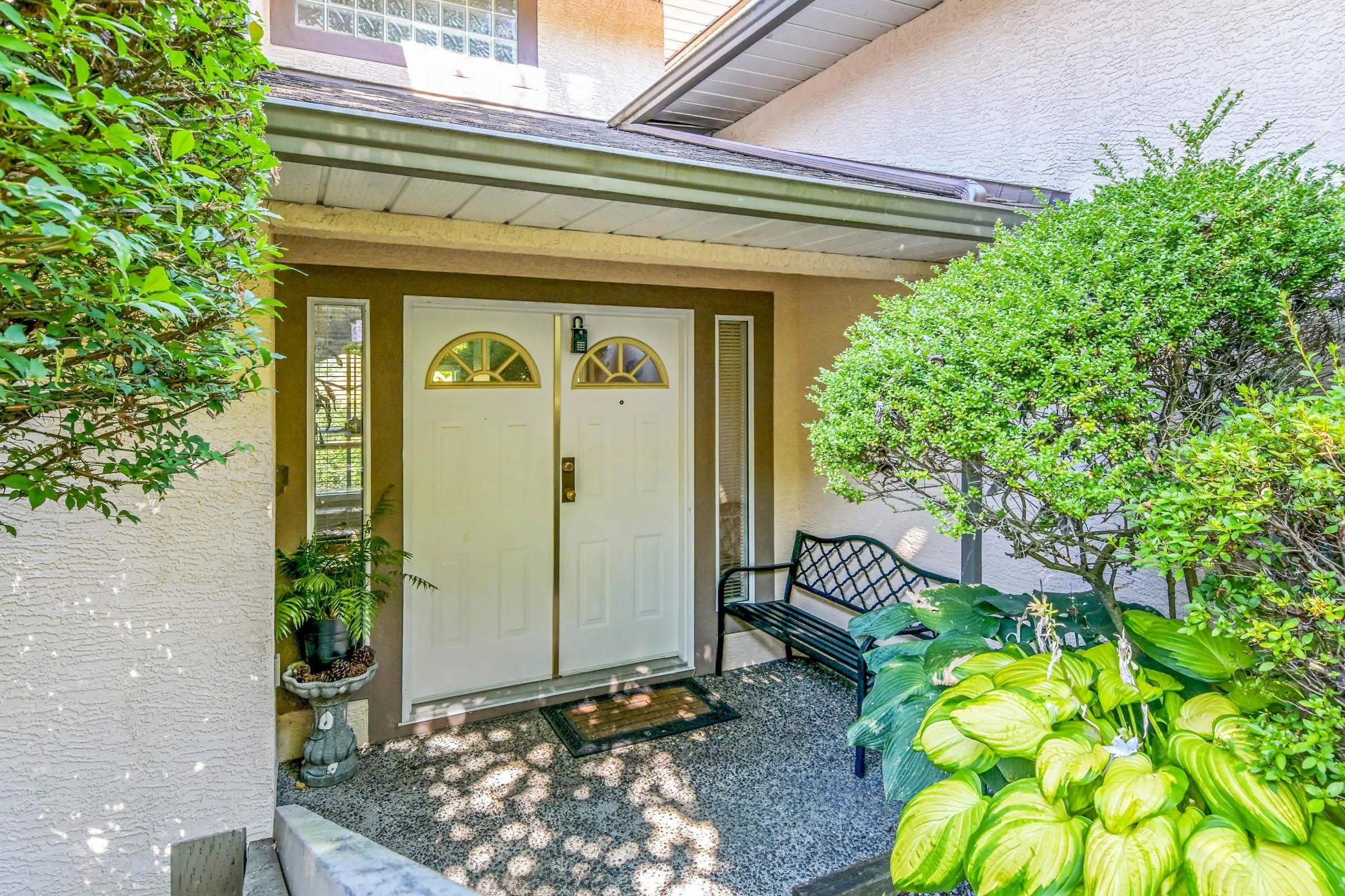 24 1238 Eastern Drive