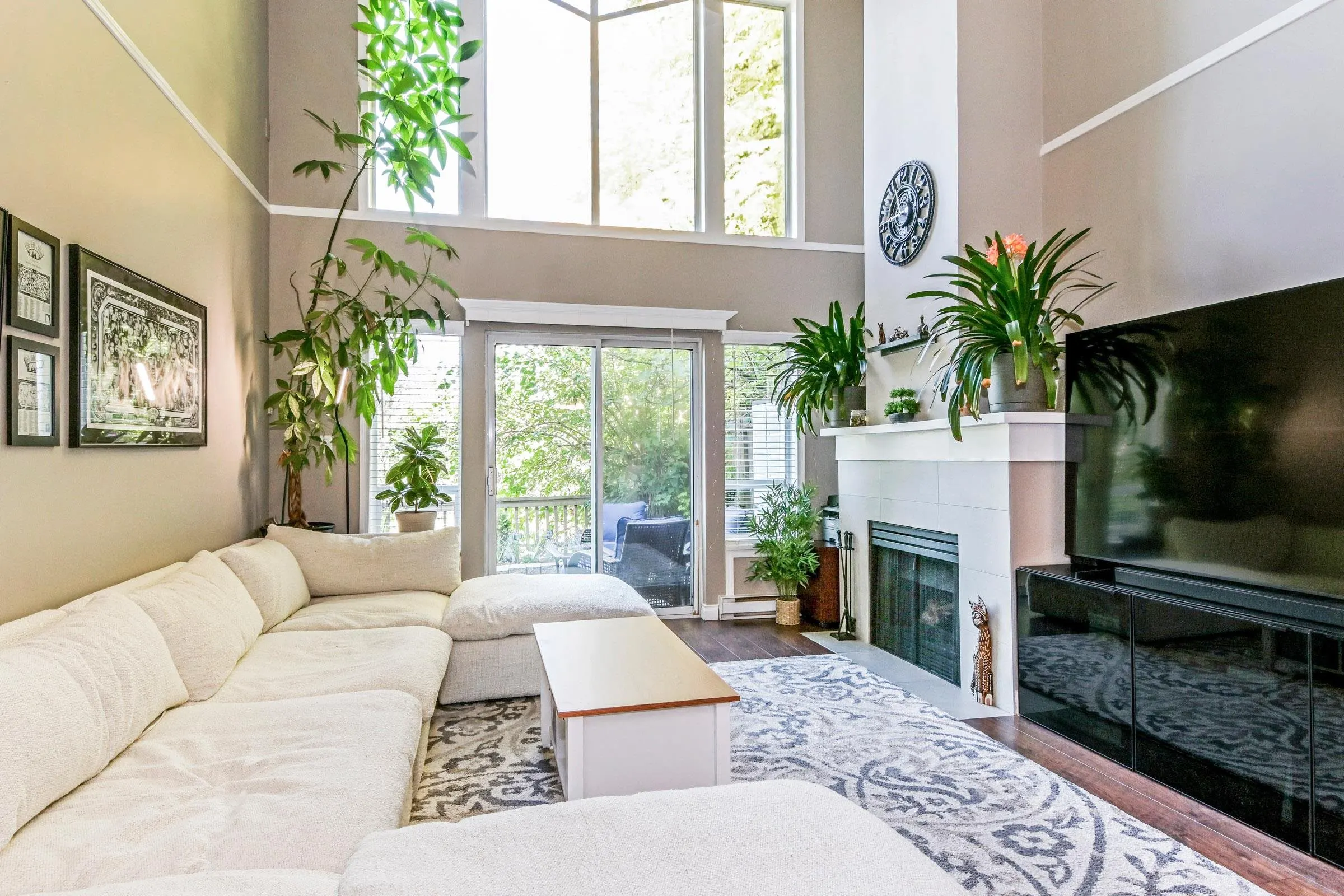 24 1238 Eastern Drive