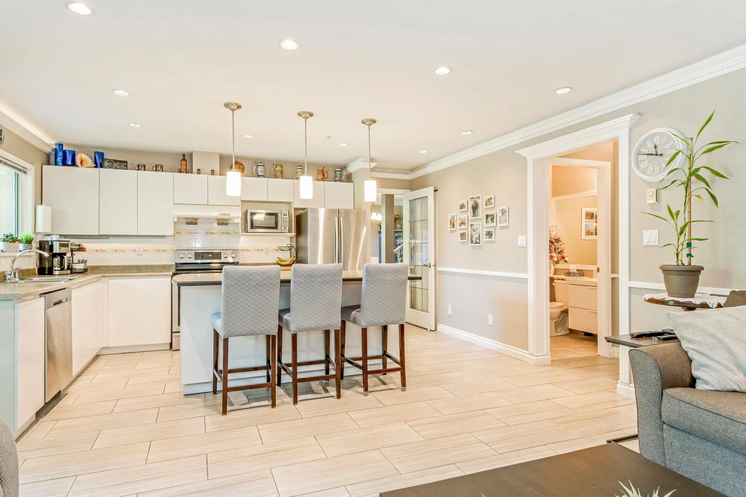 24 1238 Eastern Drive