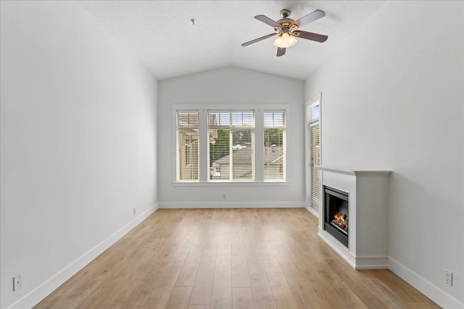 411 33255 Old Yale Road