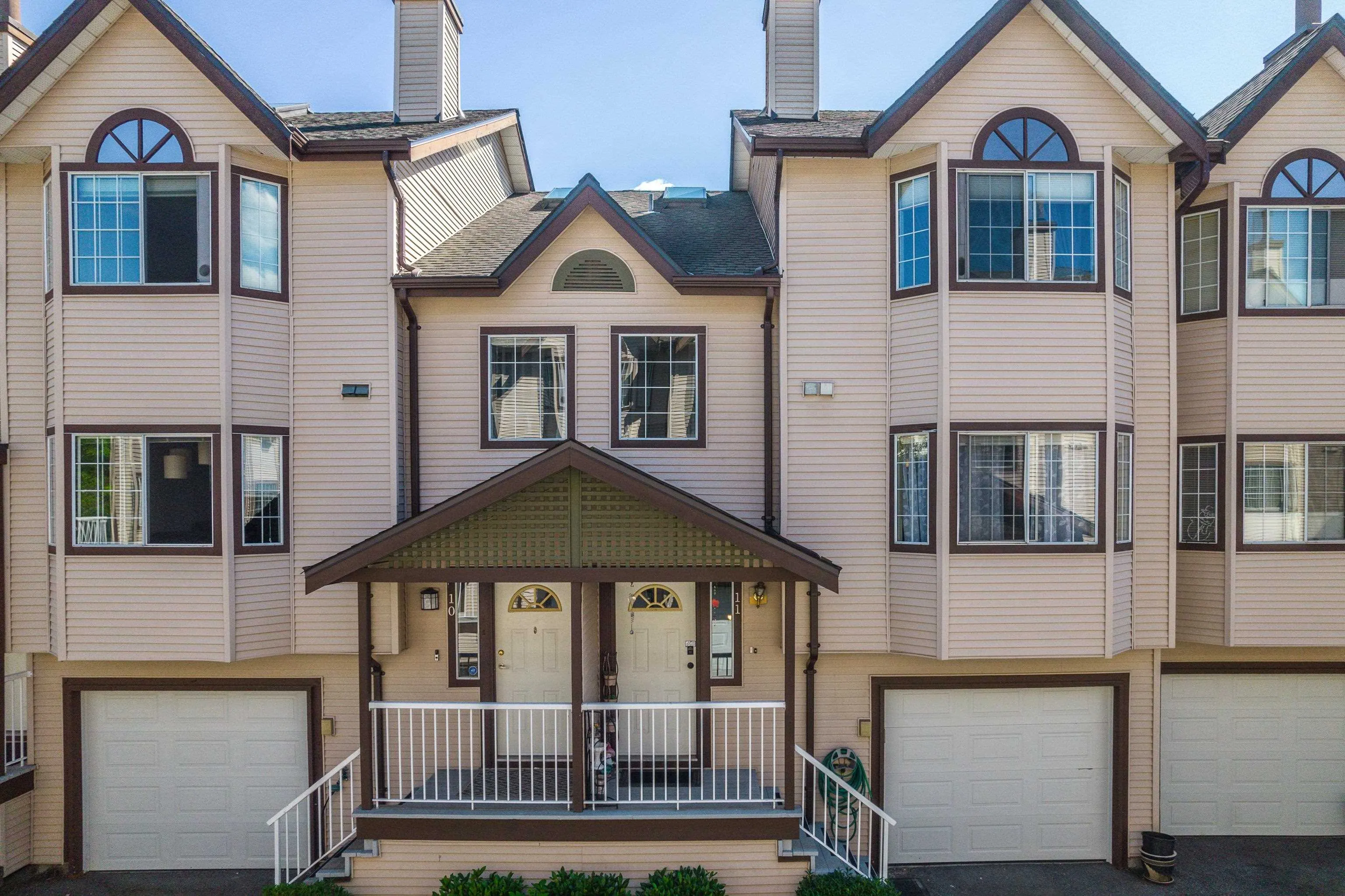 11 2352 Pitt River Road