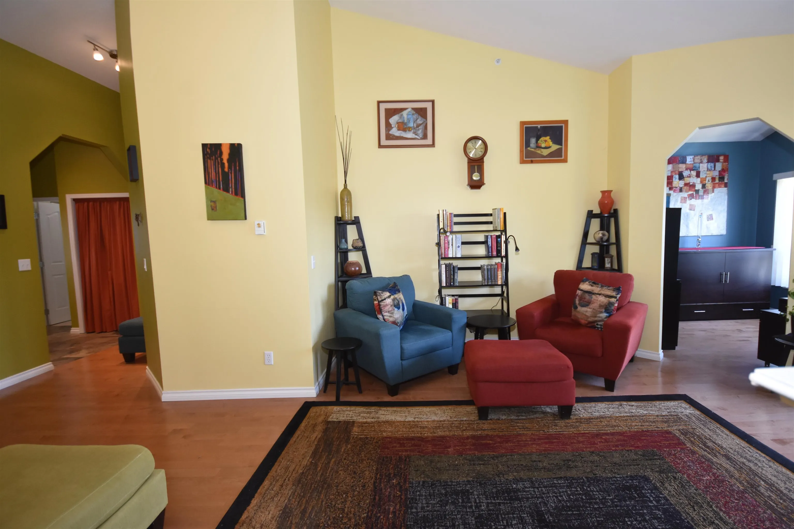 302 4955 River Road