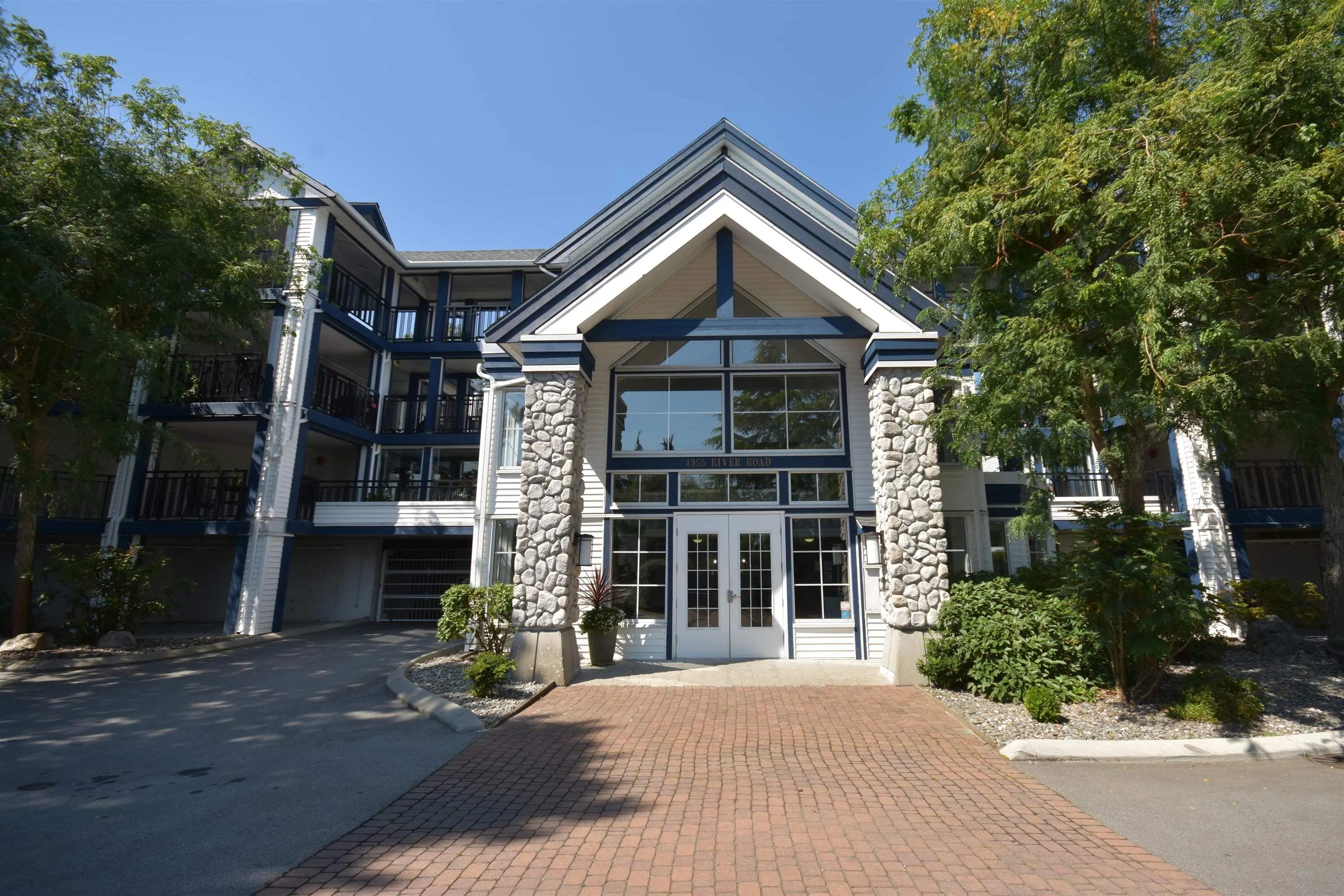 302 4955 River Road