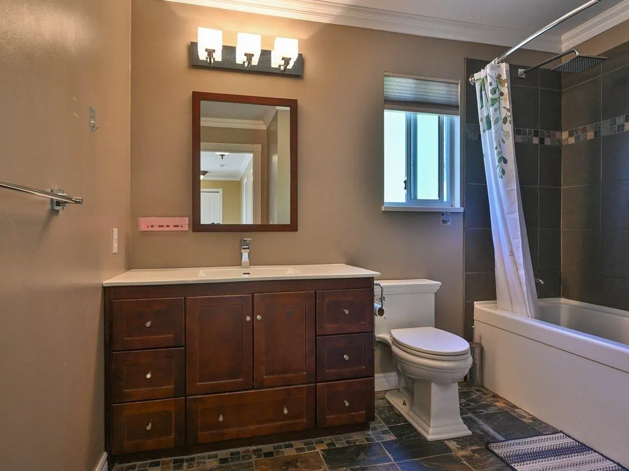 1422 Magnolia Place