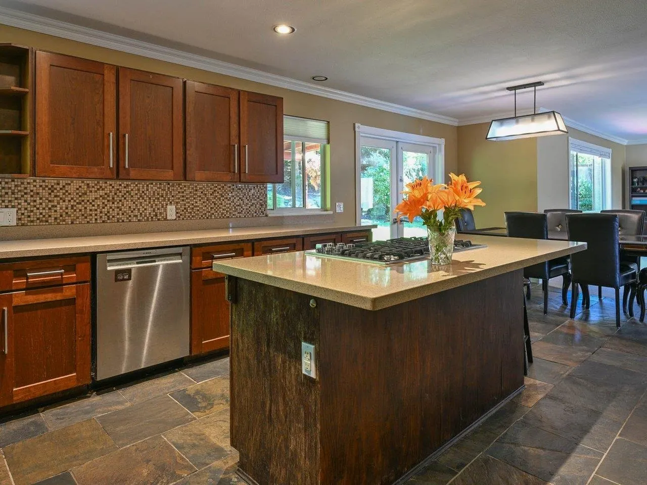 1422 Magnolia Place