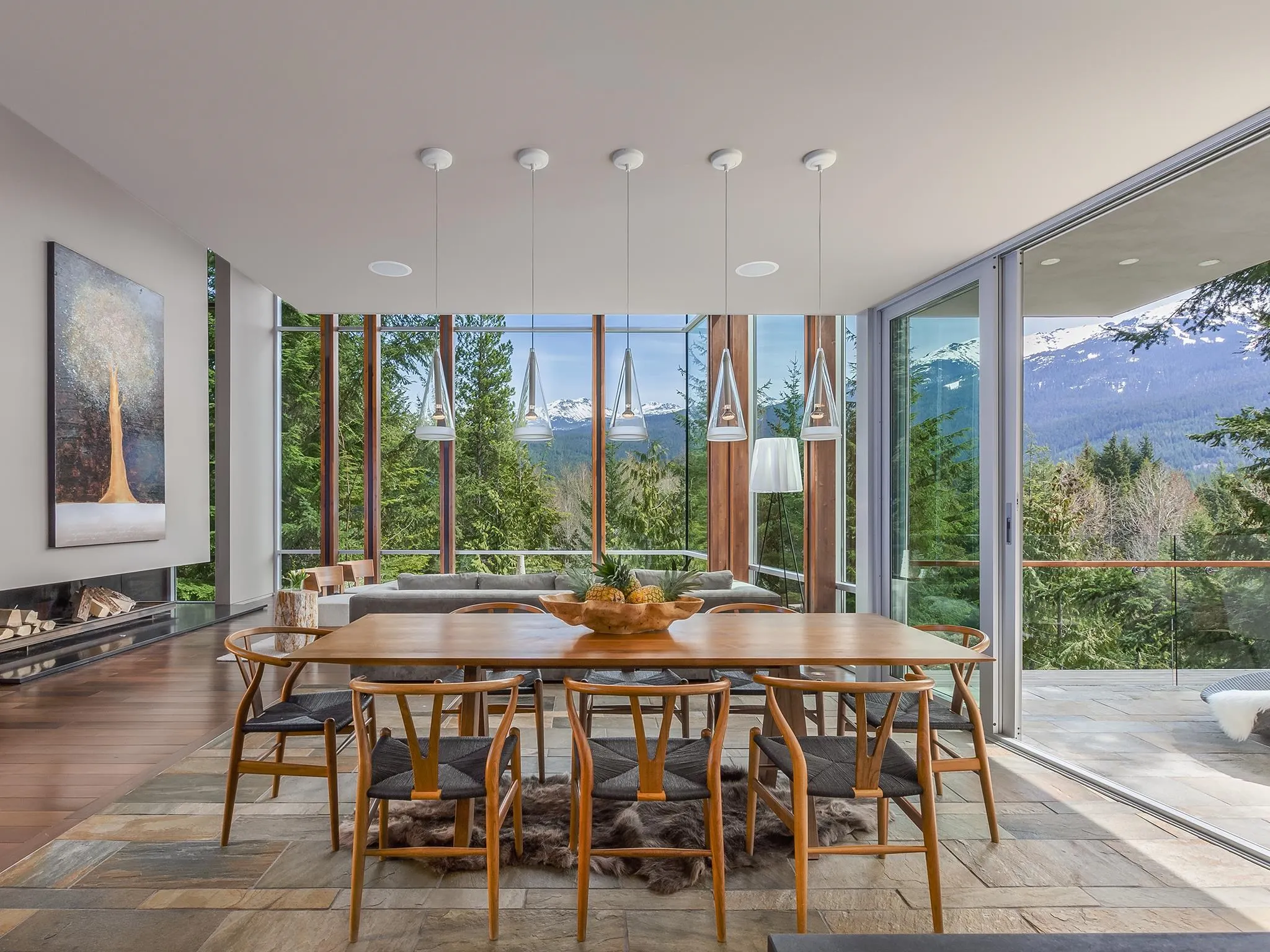 7452 Treetop Lane