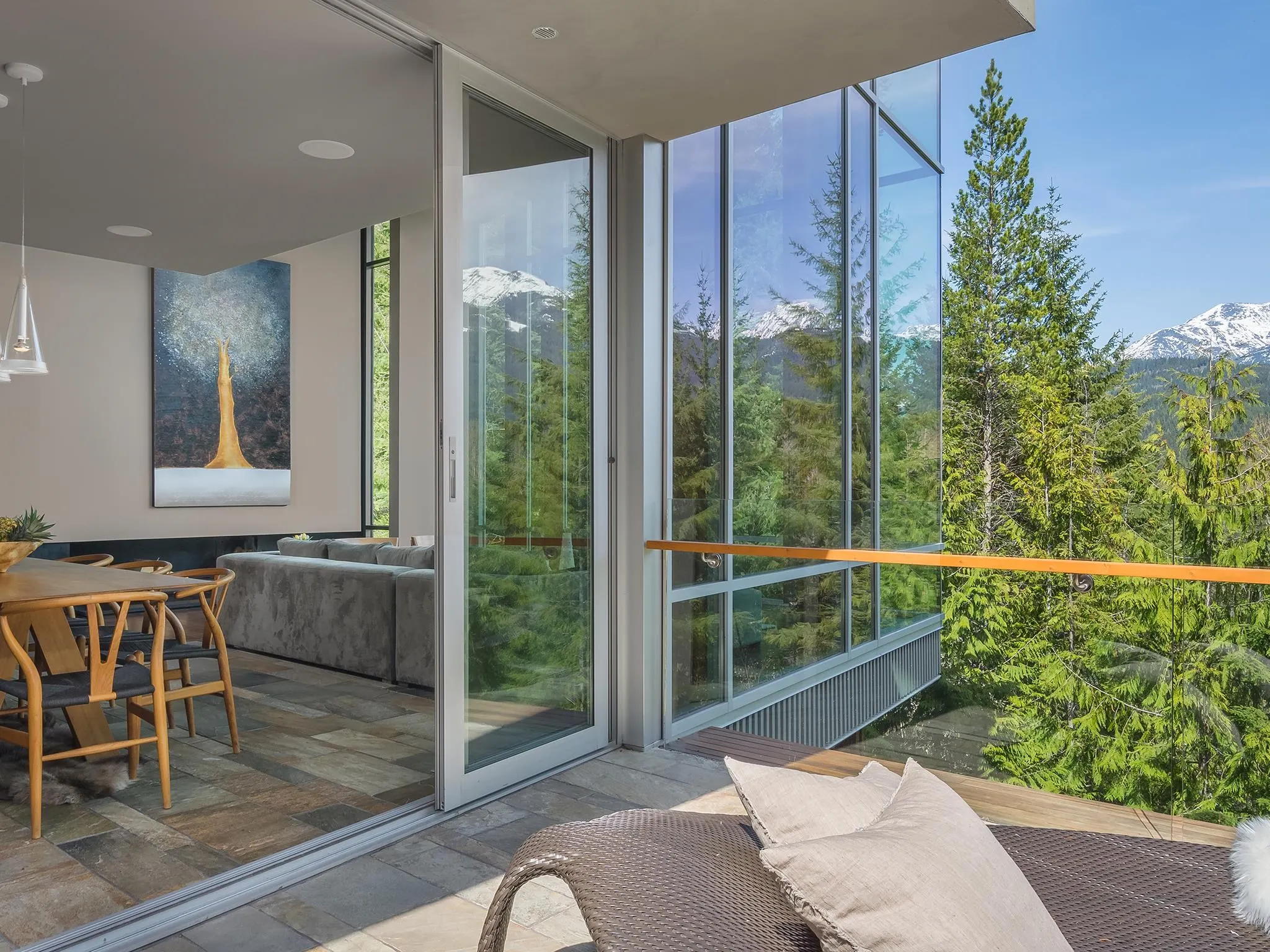 7452 Treetop Lane