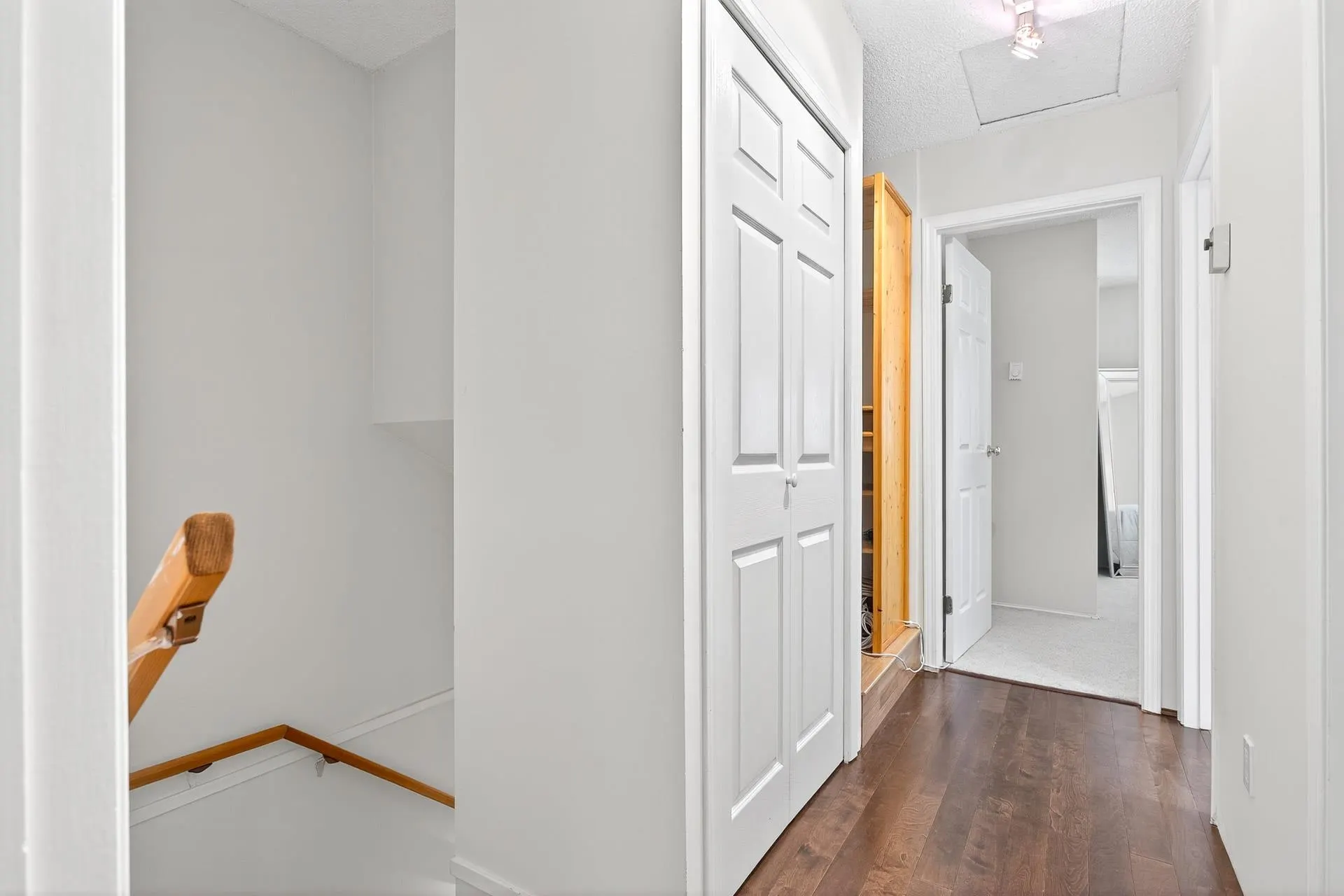 942 Blackstock Road
