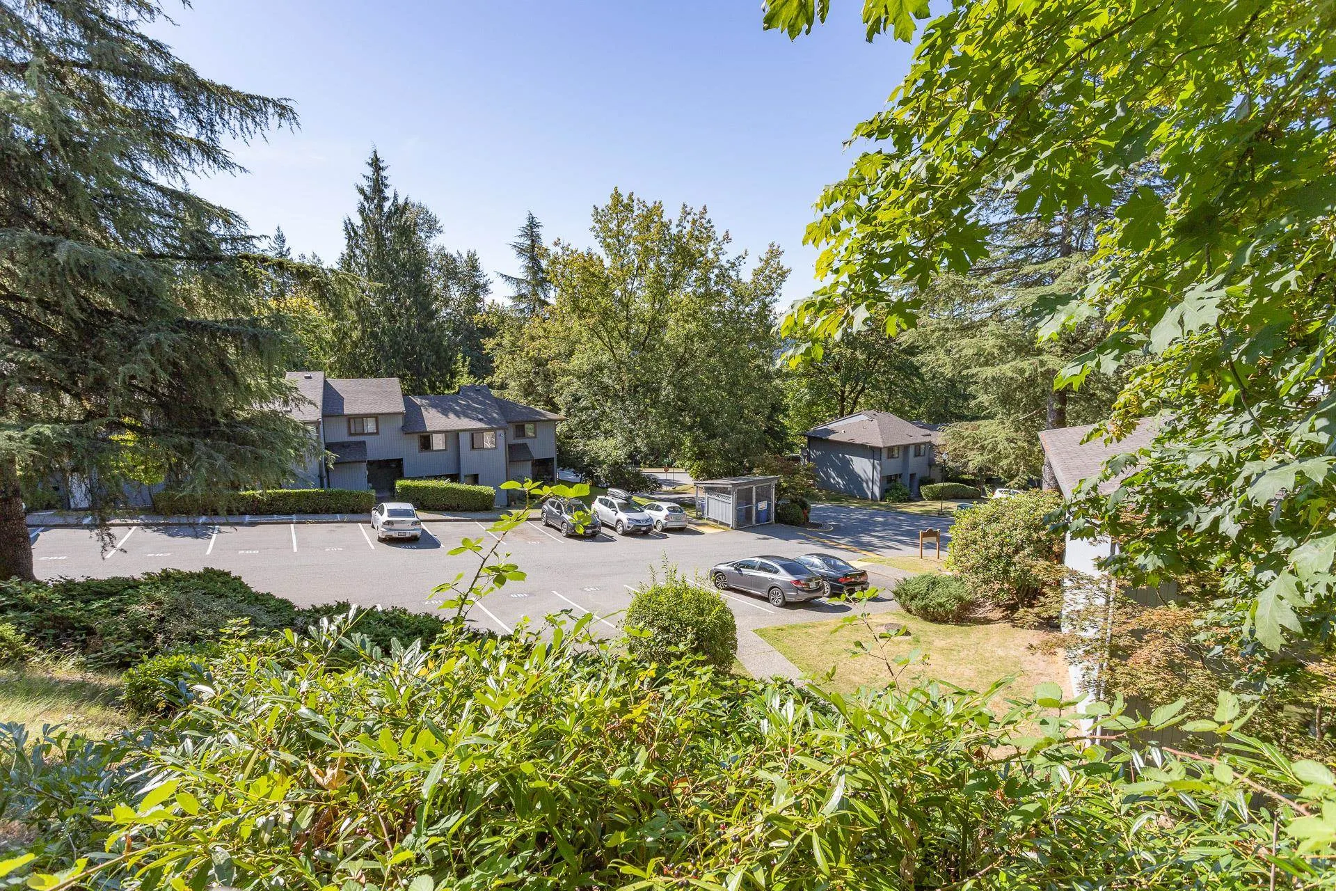 942 Blackstock Road
