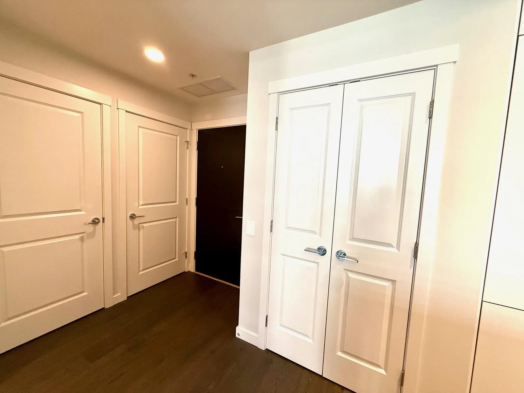 704 3487 Binning Road