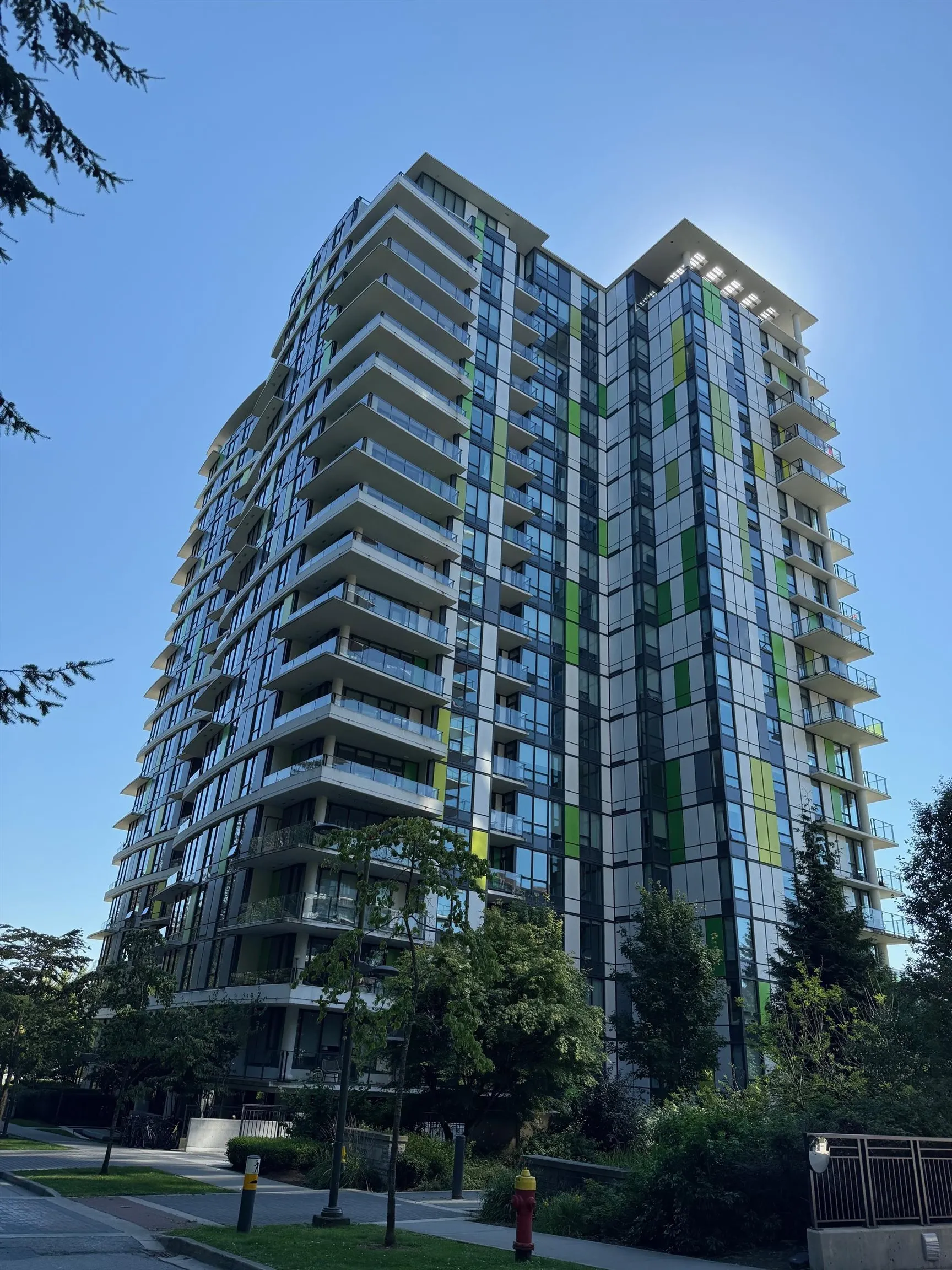 704 3487 Binning Road