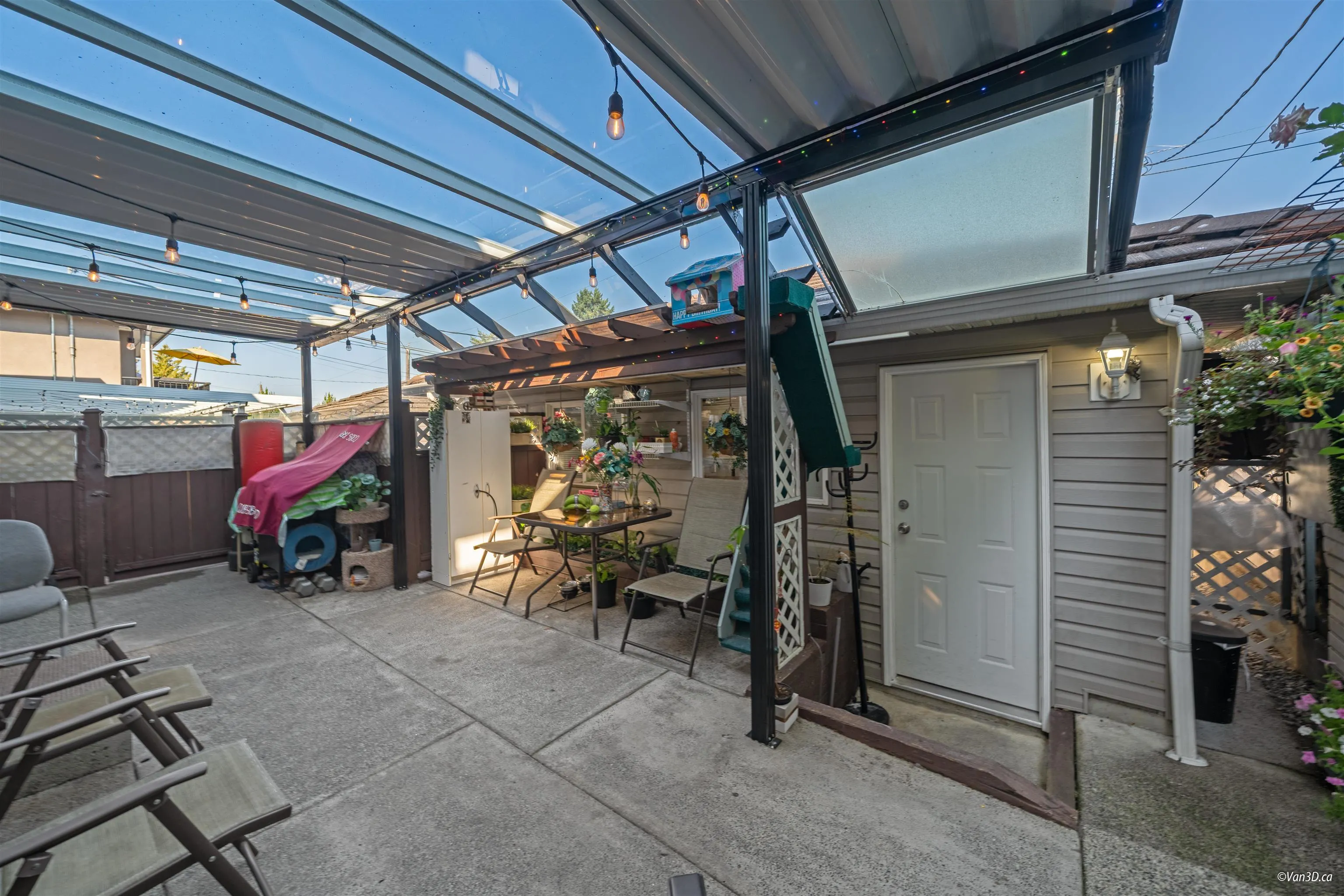 4663 Canada Way