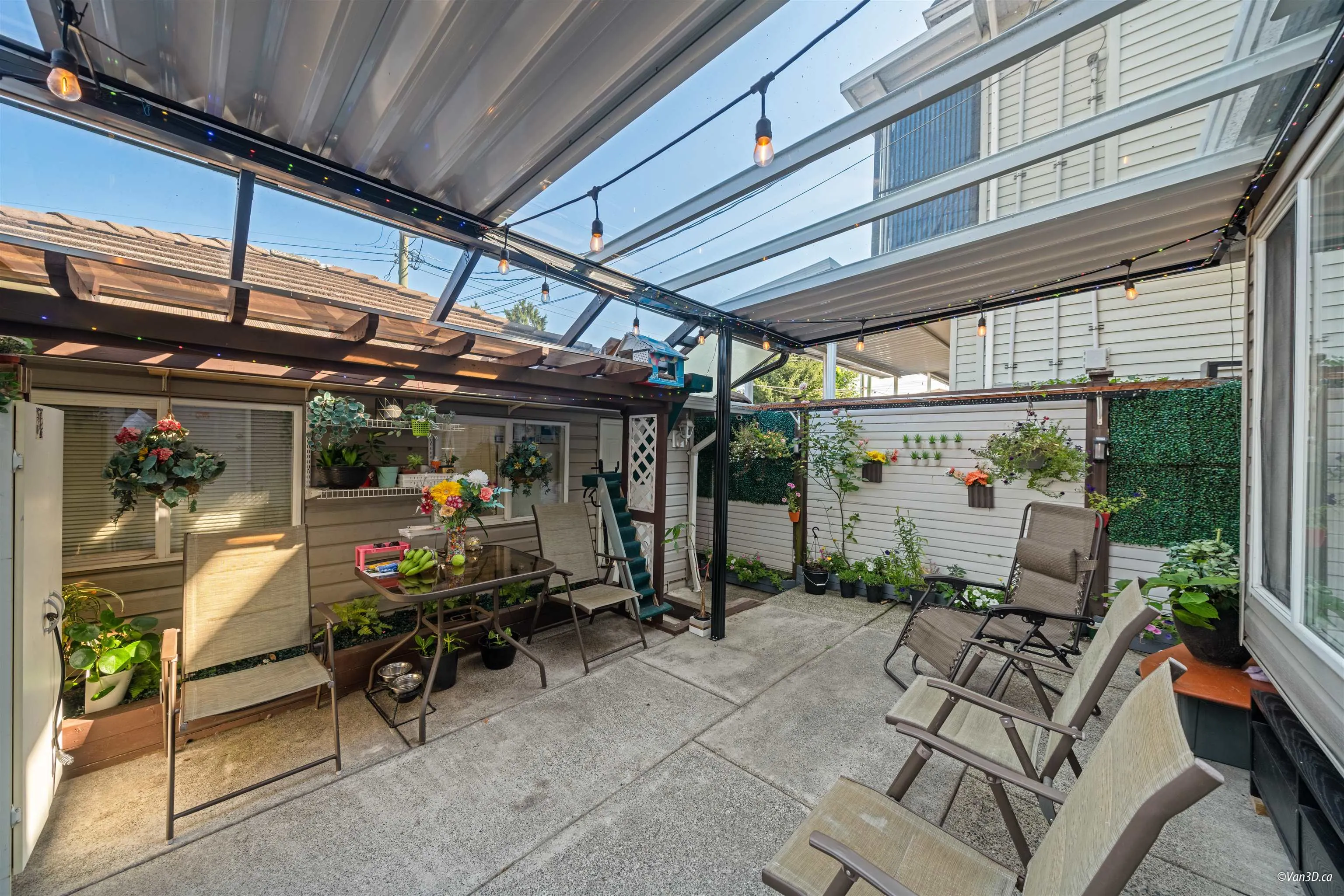 4663 Canada Way