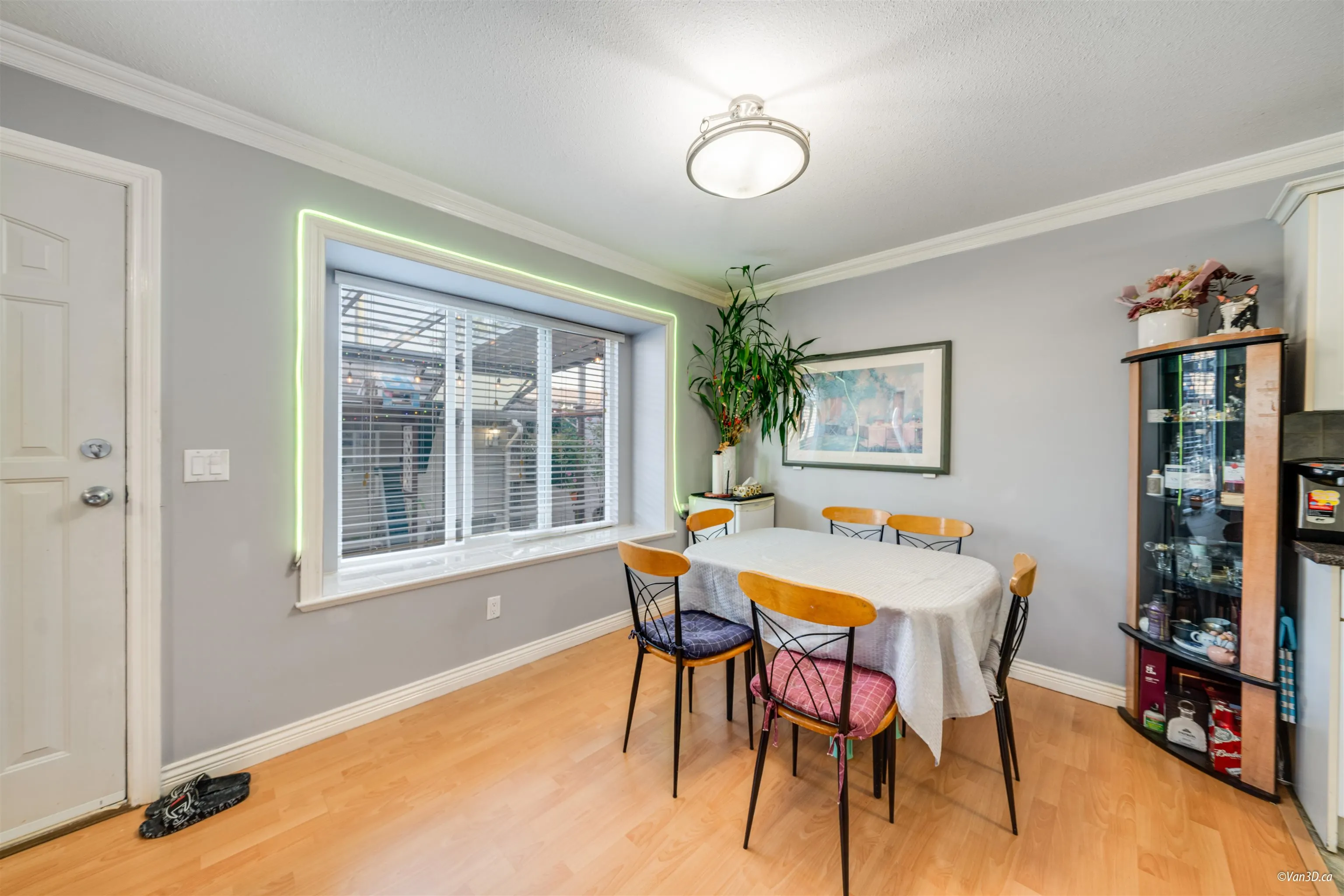 4663 Canada Way