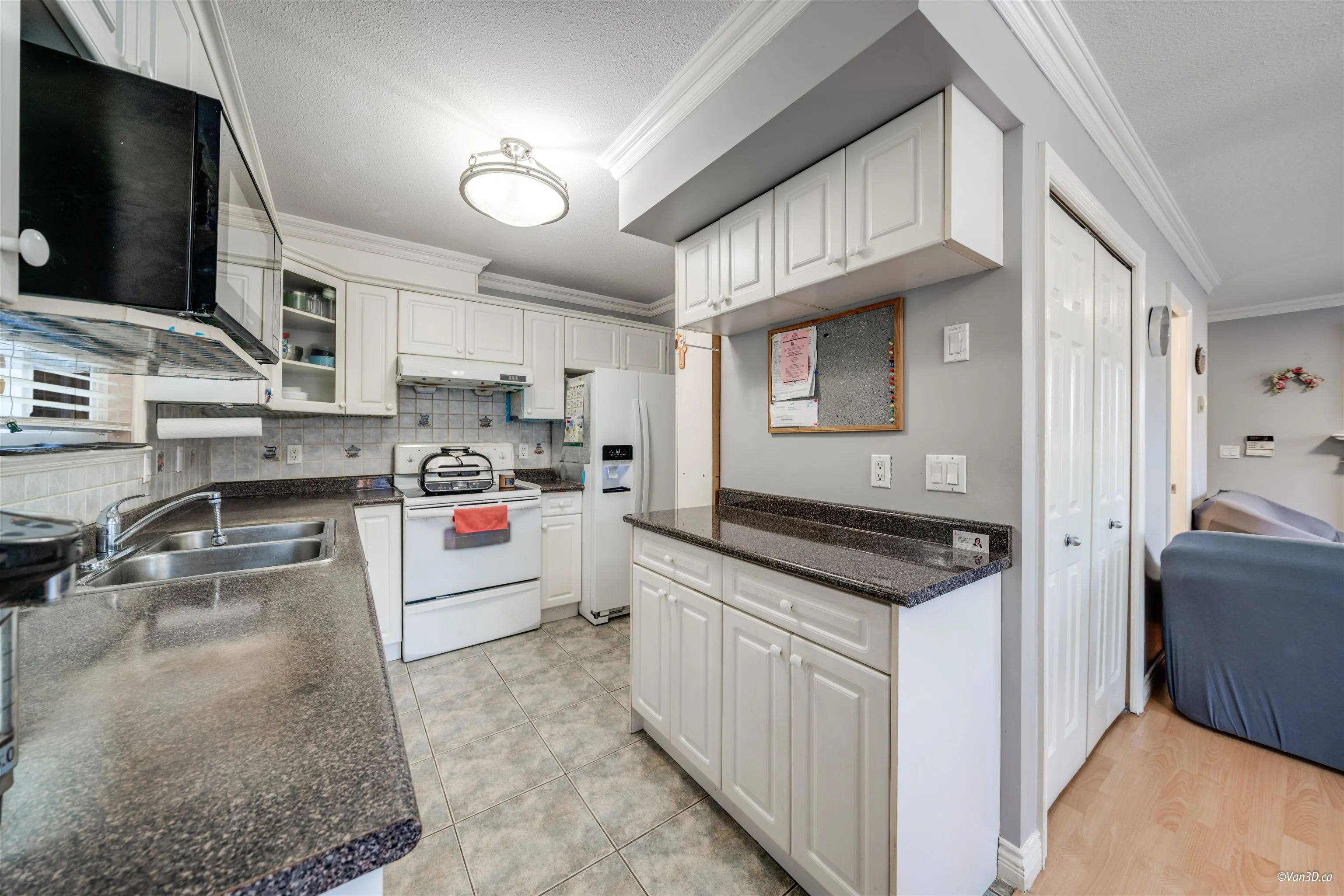 4663 Canada Way