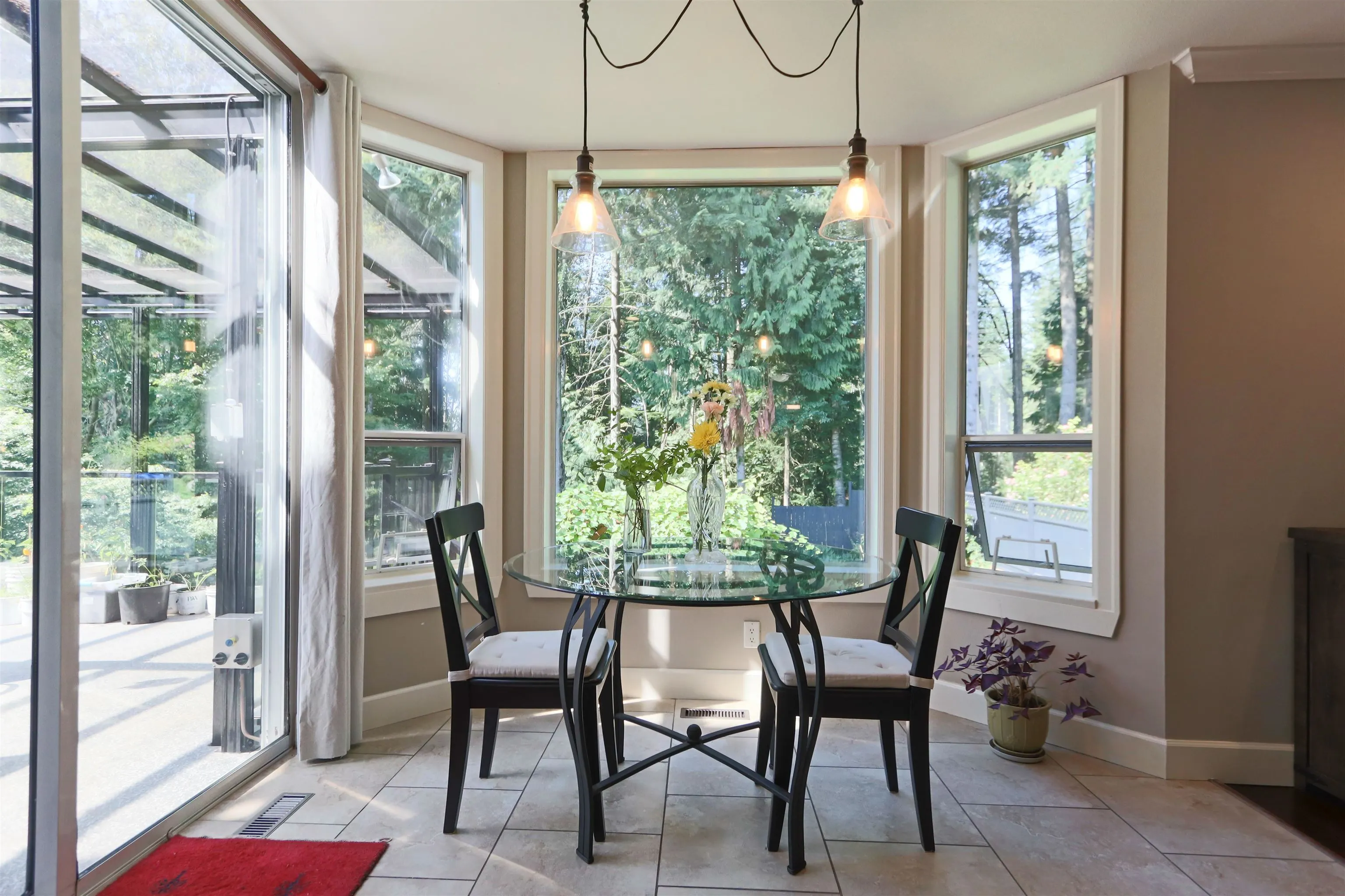1516 Tanglewood Lane