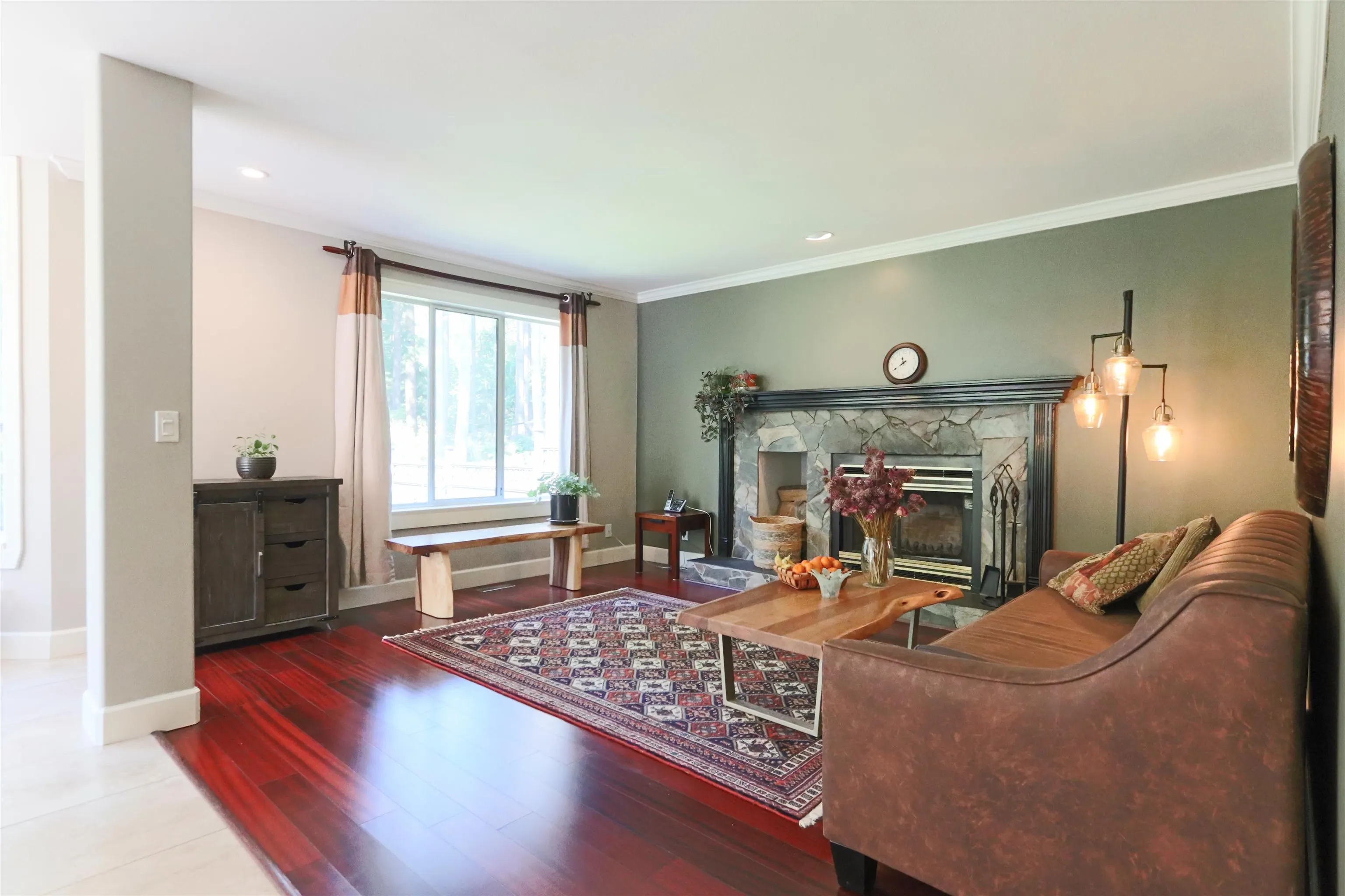 1516 Tanglewood Lane
