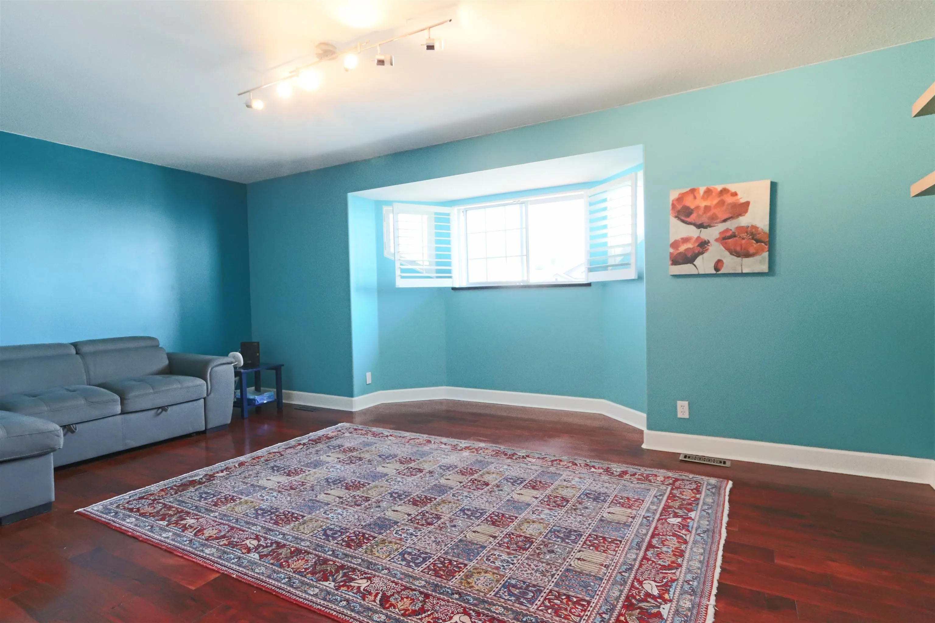 1516 Tanglewood Lane